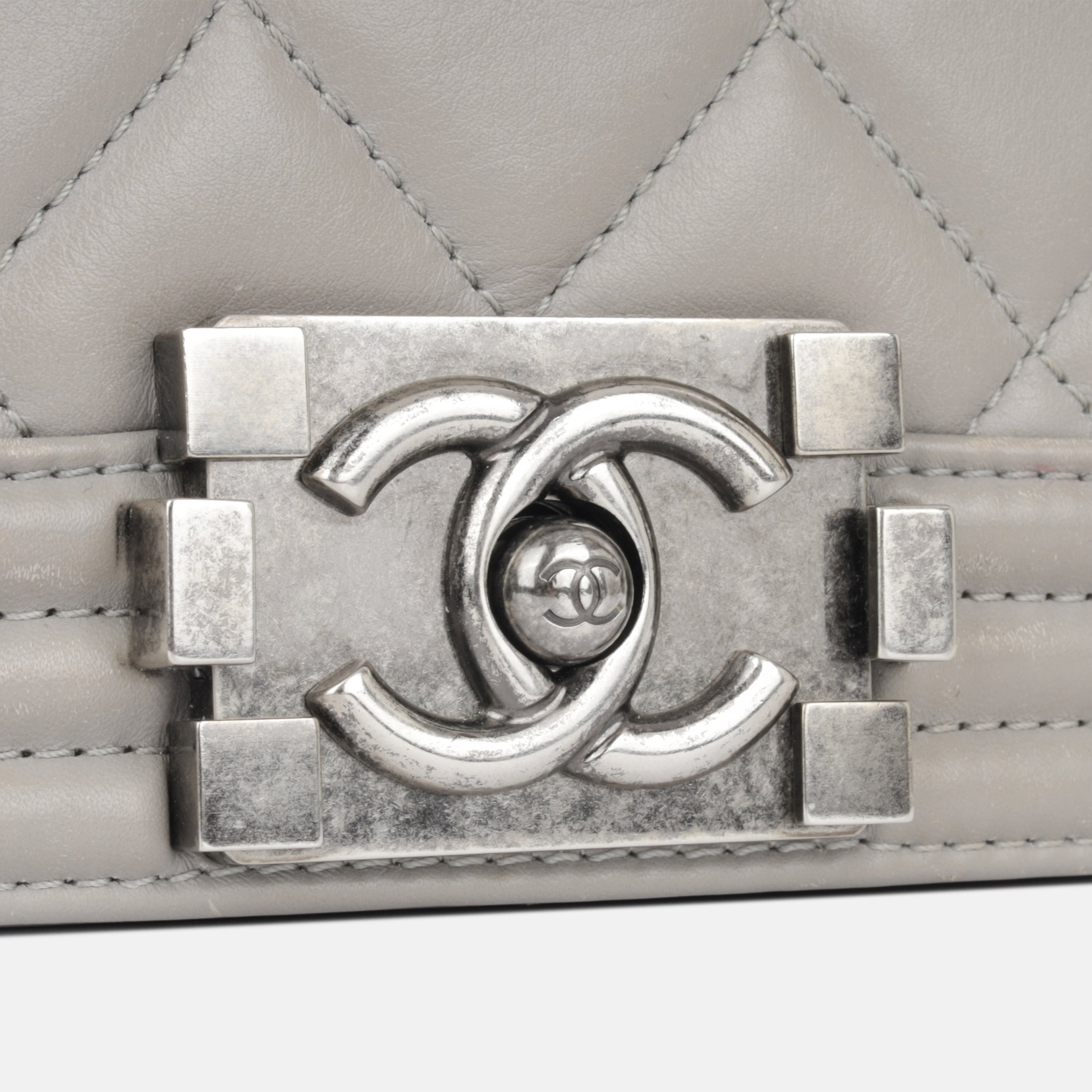 Chanel Boy Bag - Old Medium