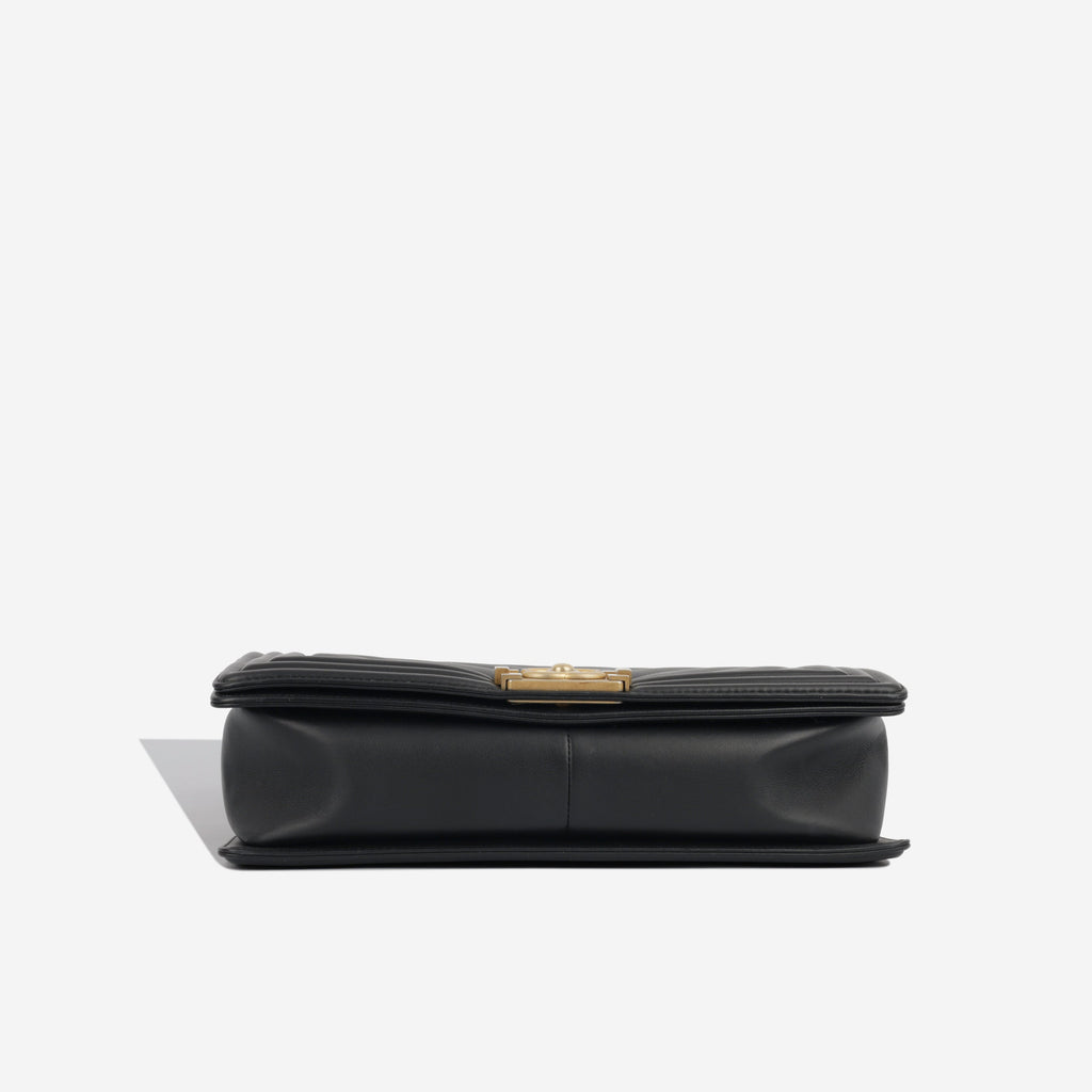Chanel Boy Bag - New Medium