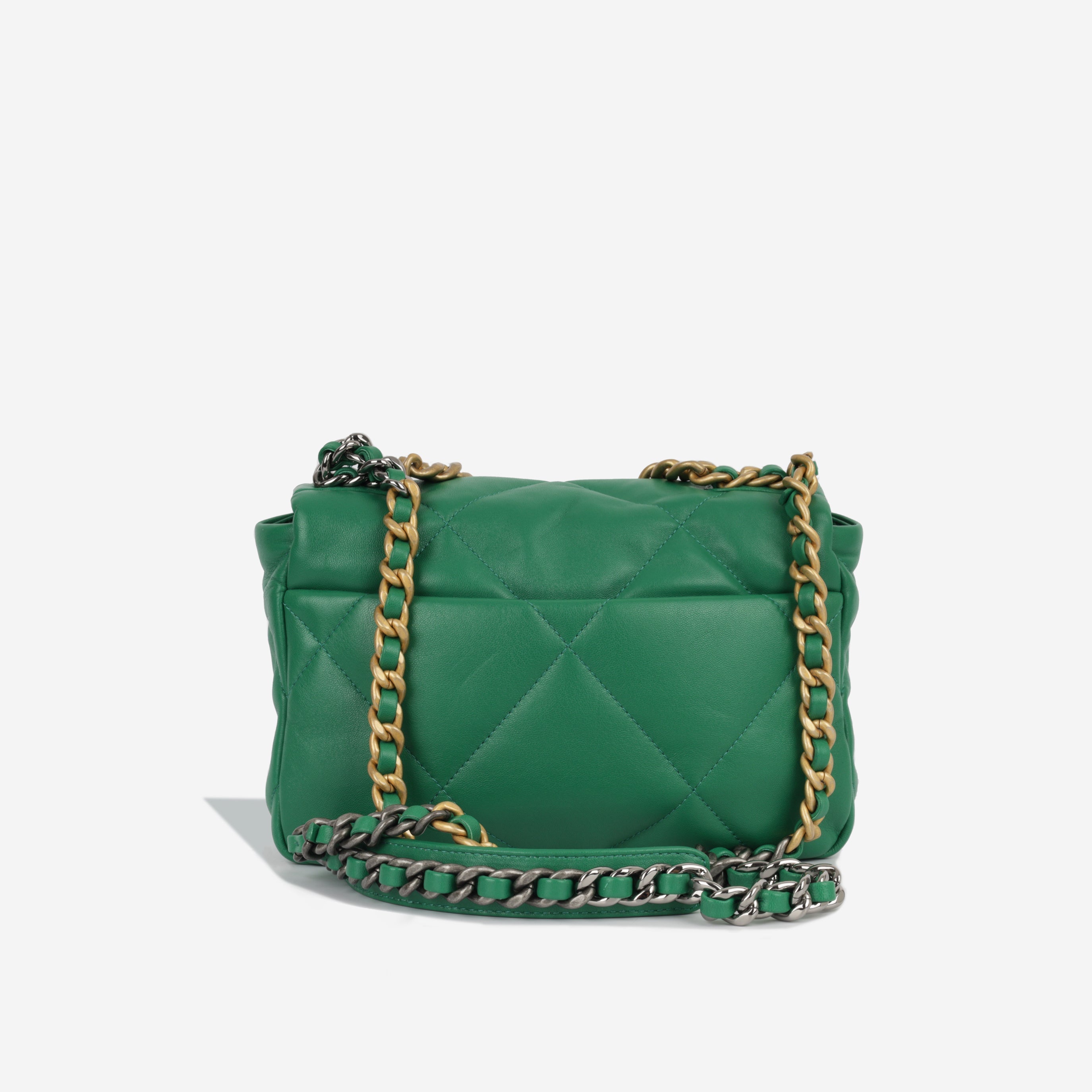 Chanel Chanel 19 - Small