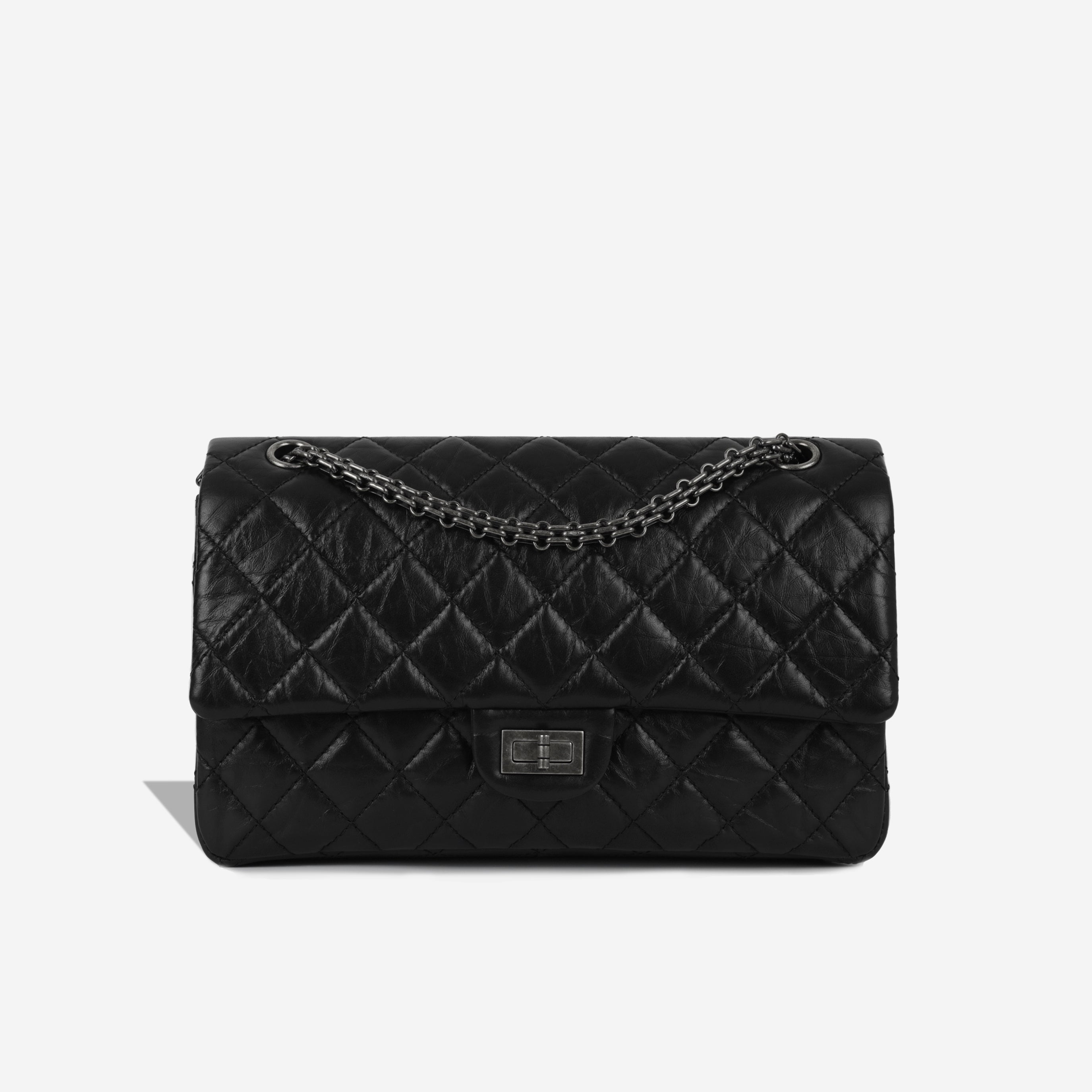 Chanel 2.55 Reissue 226