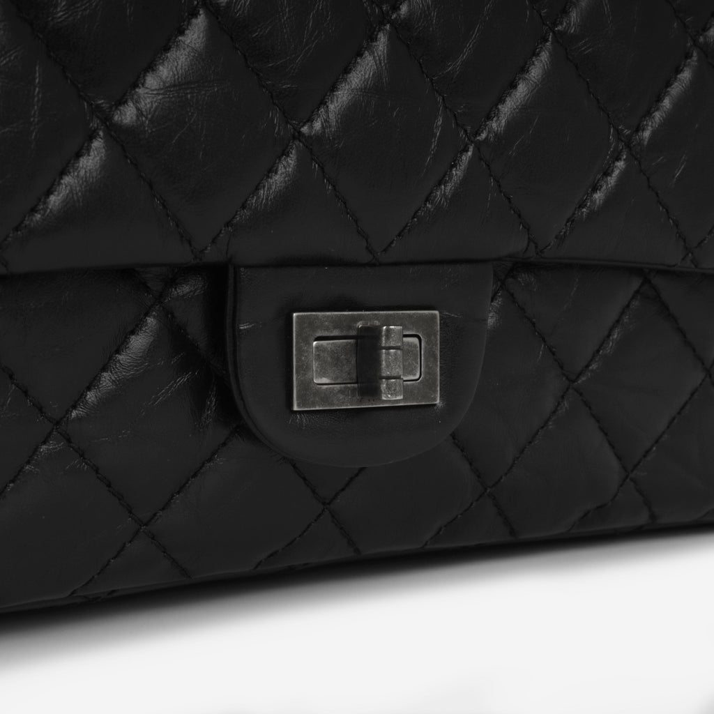 Chanel 2.55 Reissue 226