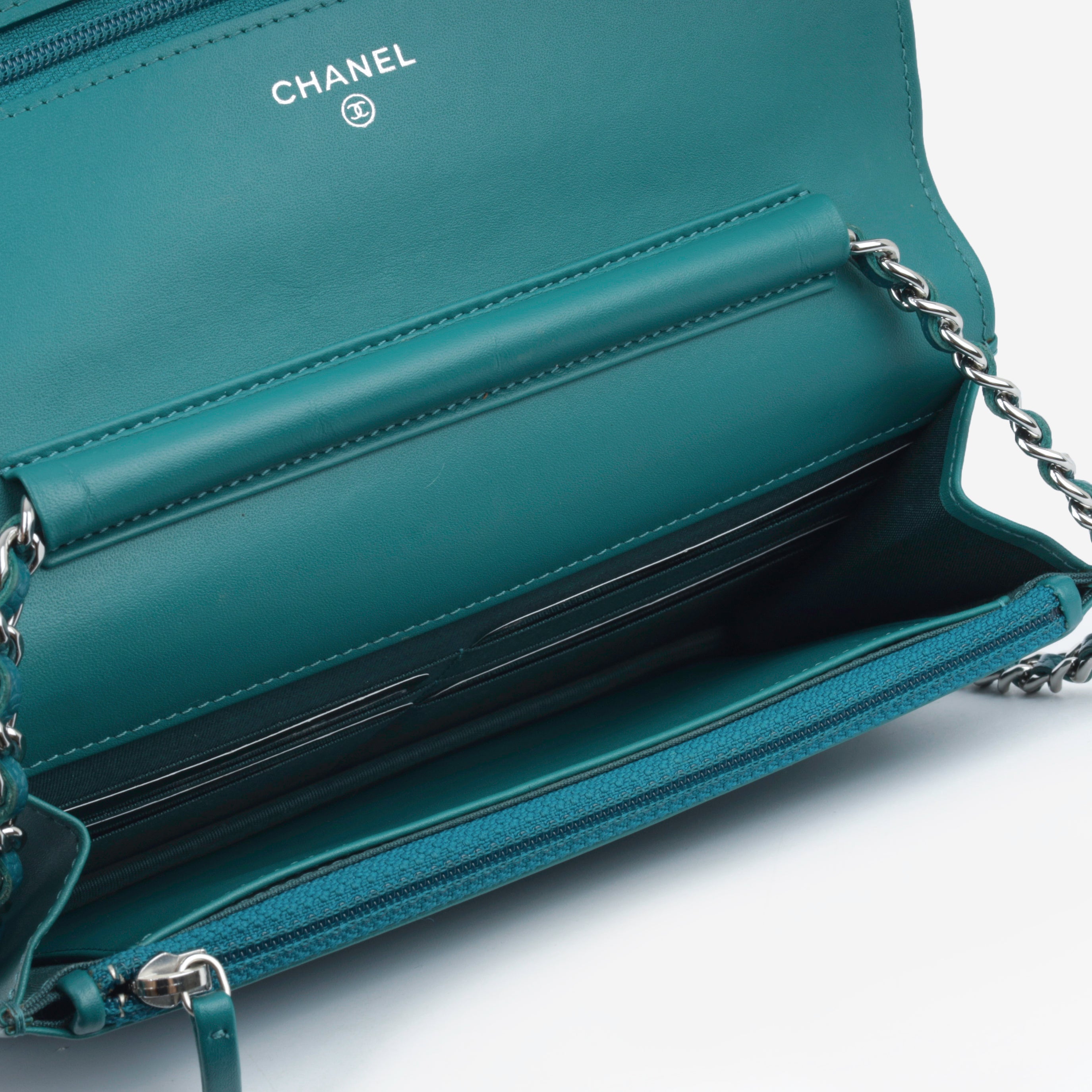 Chanel Classic Wallet On Chain