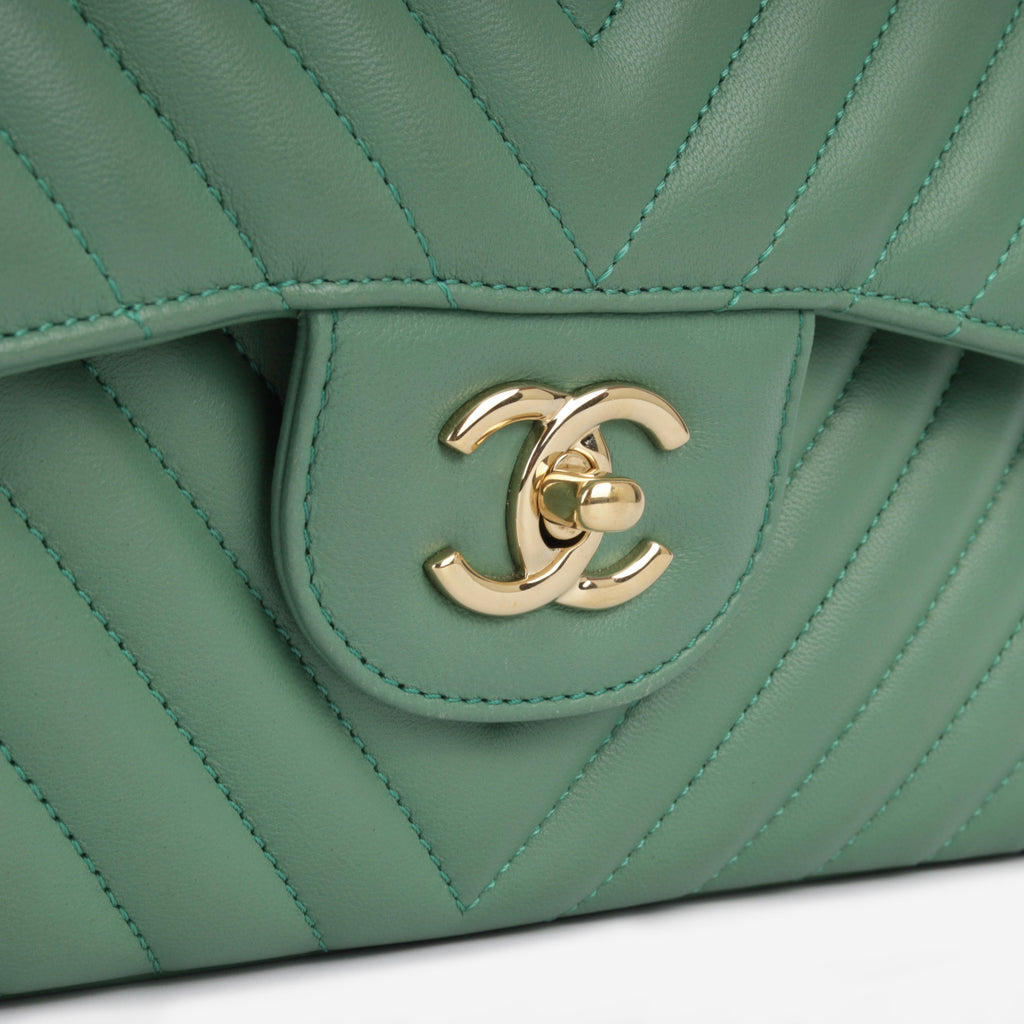 Chanel Classic Flap Bag - Jumbo