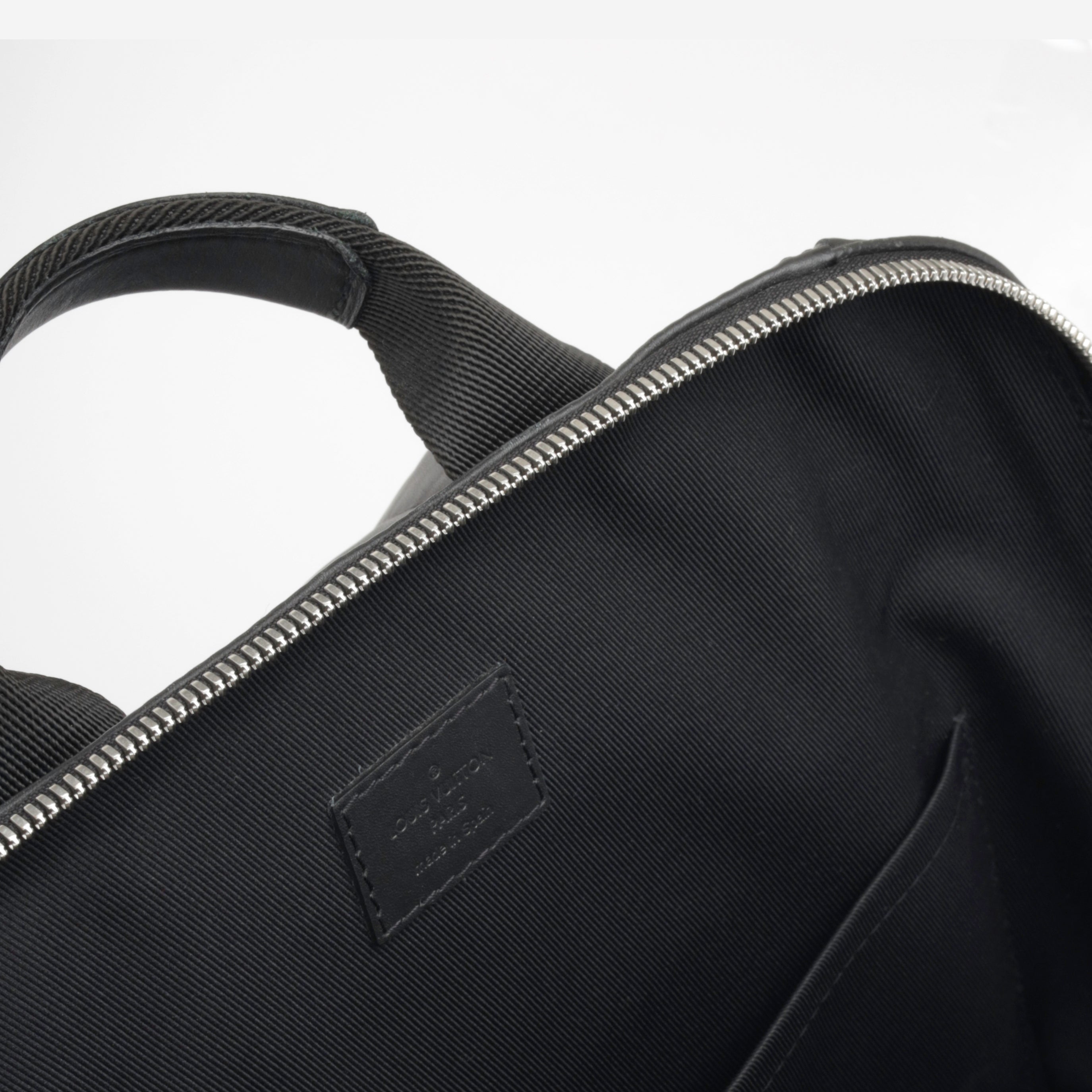 Louis Vuitton Avenue Backpack - Damier Infini