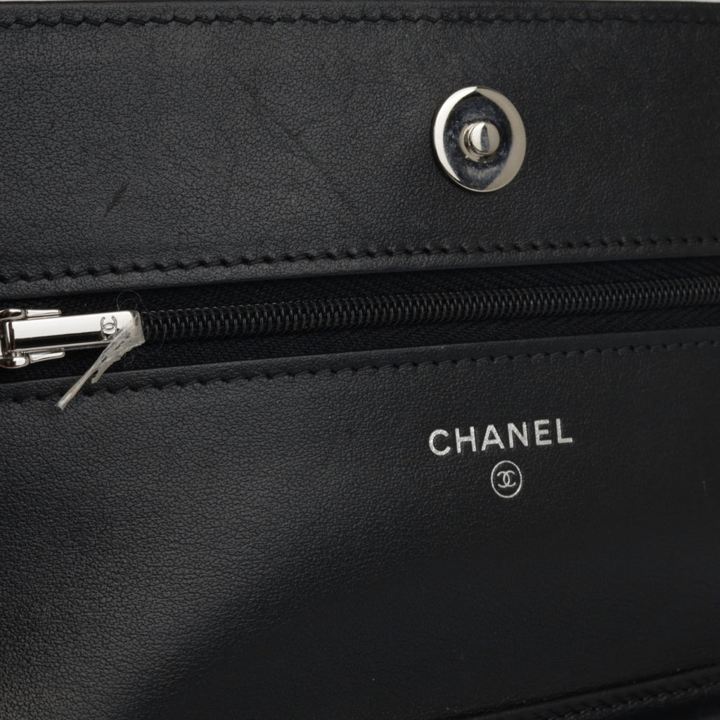 Chanel Classic Wallet on Chain