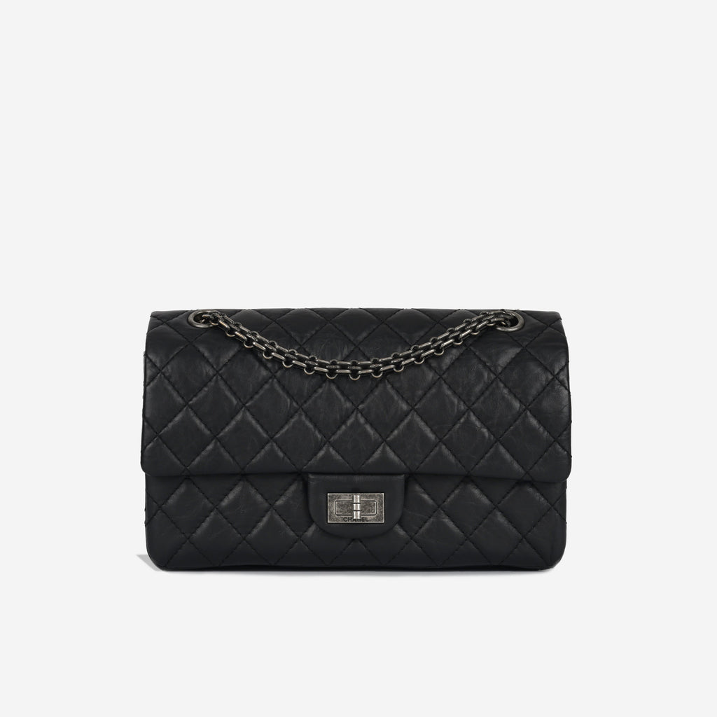 Chanel 2.55 Reissue - 225