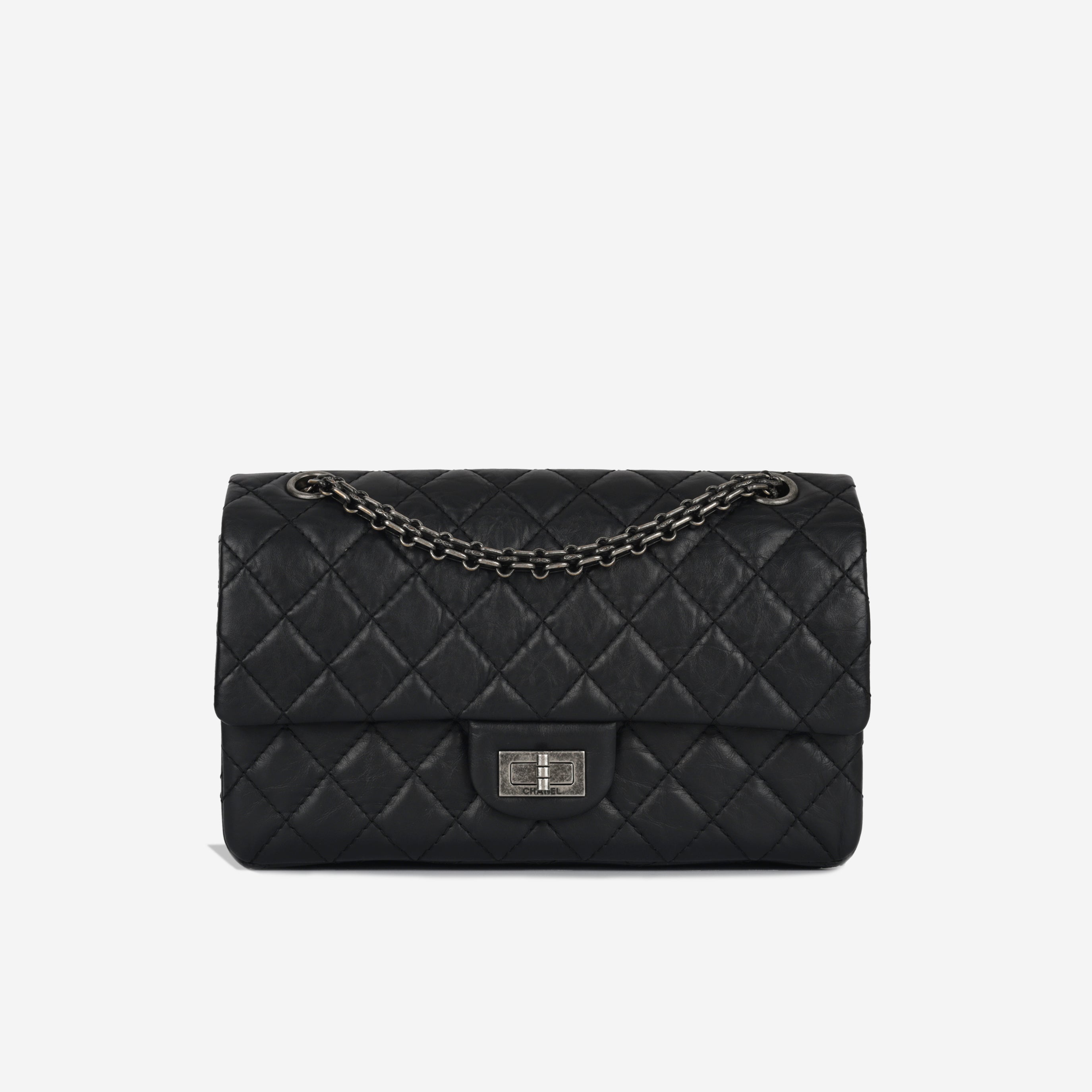 Chanel 2.55 Reissue - 225