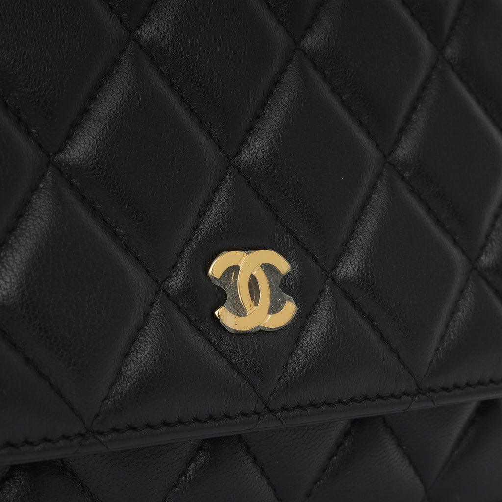 Chanel Classic Wallet on Chain