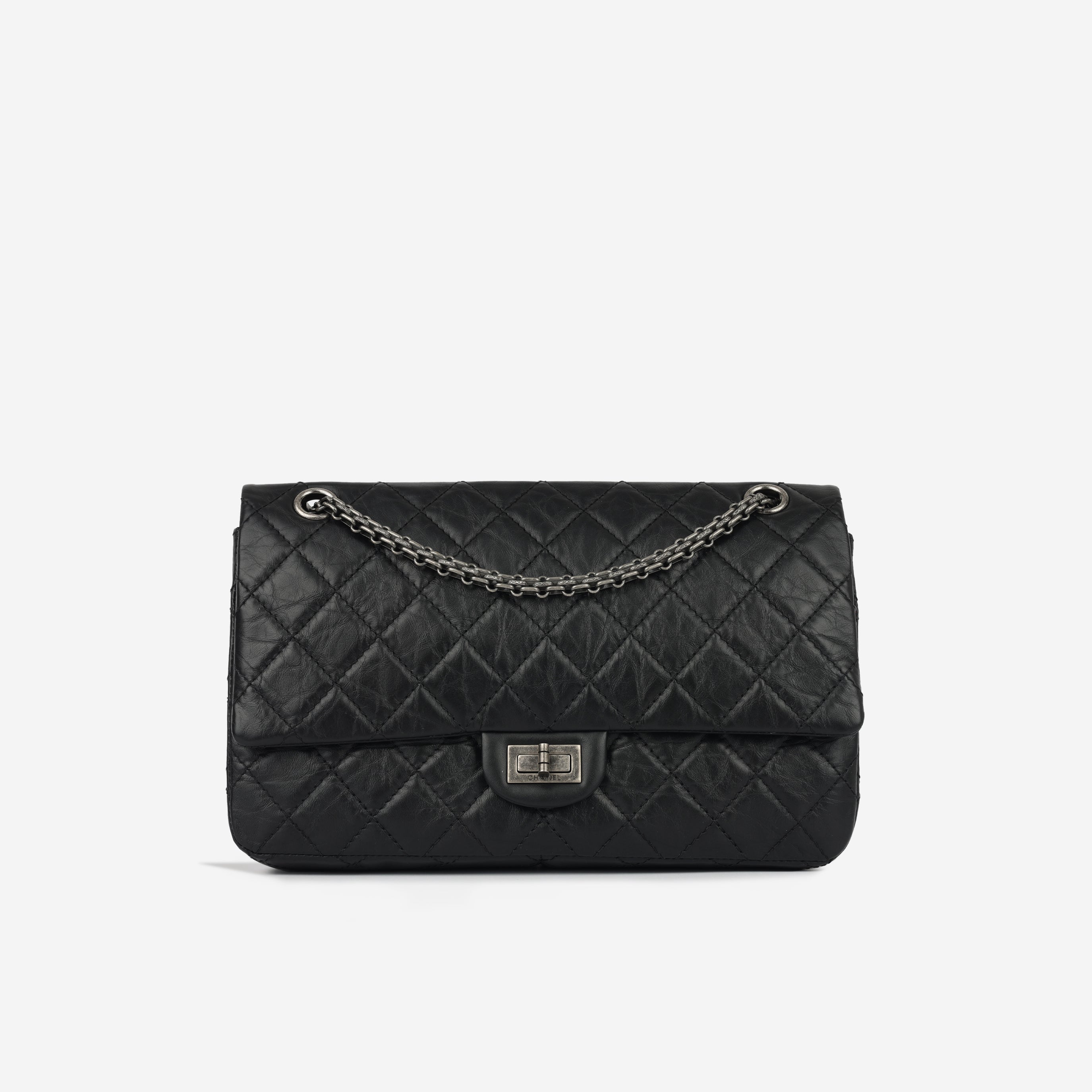 Chanel 2.55 Reissue 226