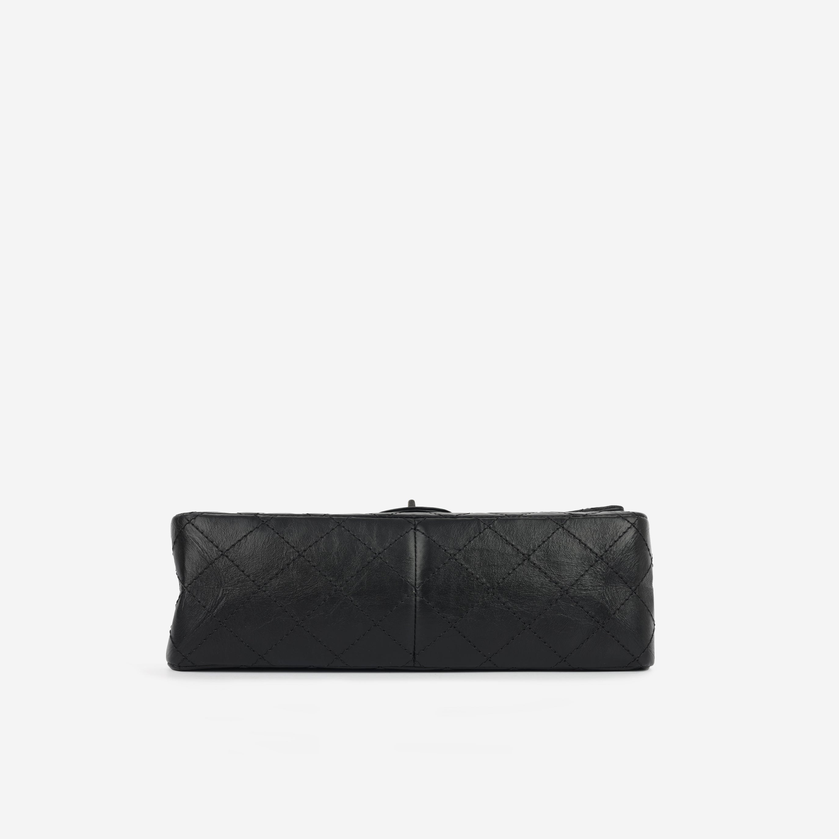 Chanel 2.55 Reissue 226