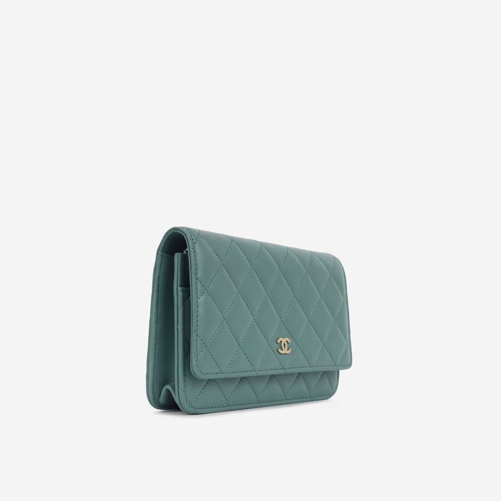 Chanel Classic Wallet on Chain