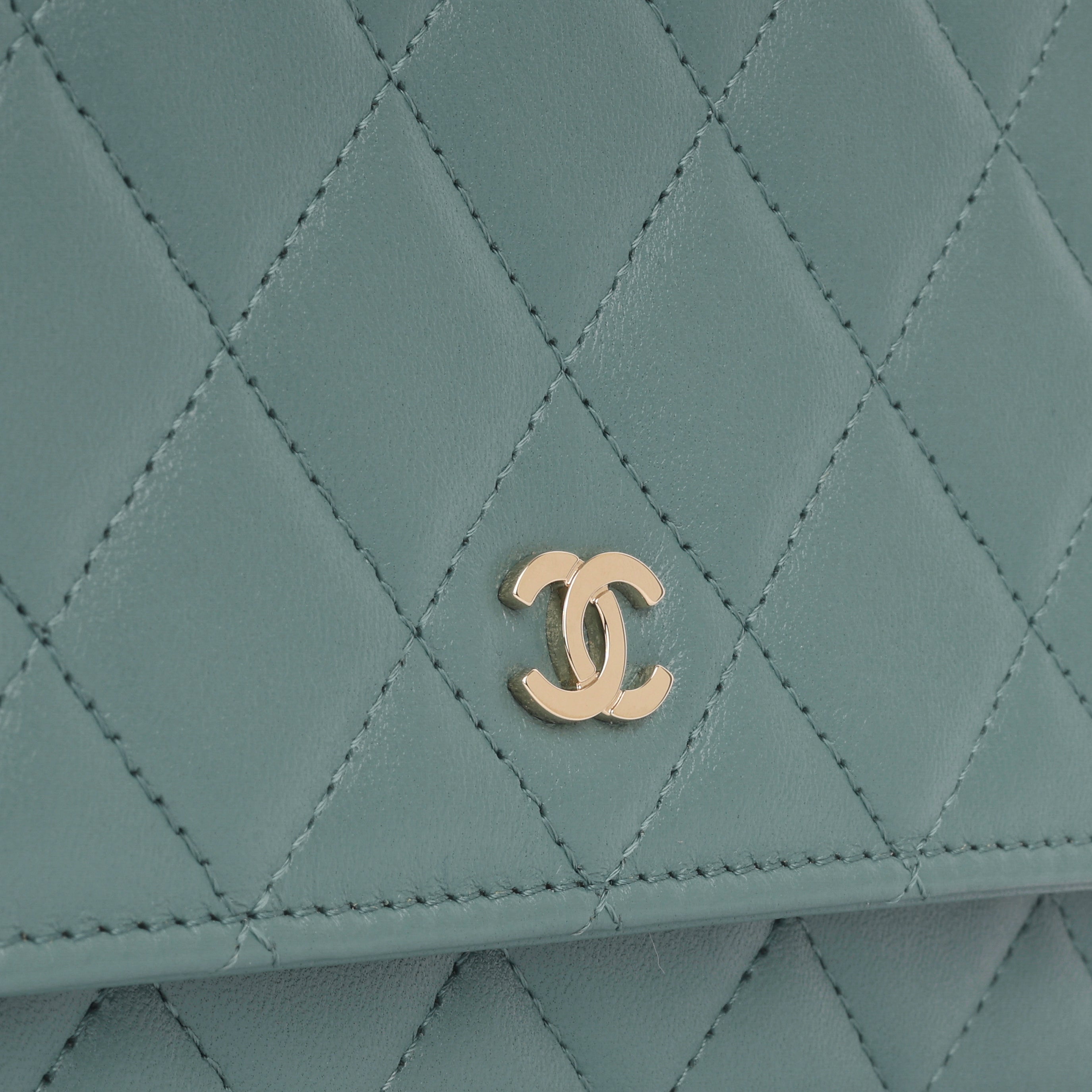 Chanel Classic Wallet on Chain