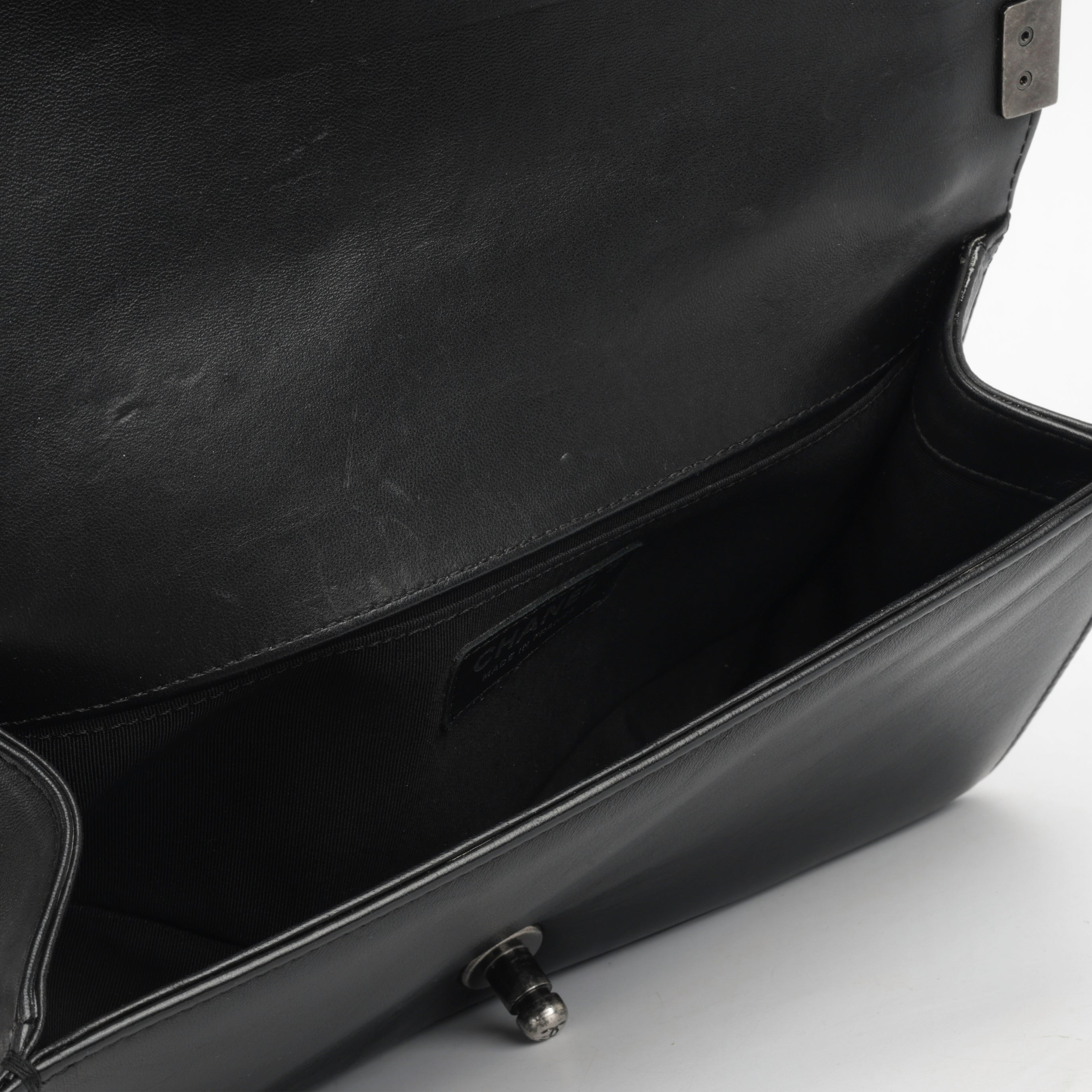 Chanel Boy Bag - Old Medium