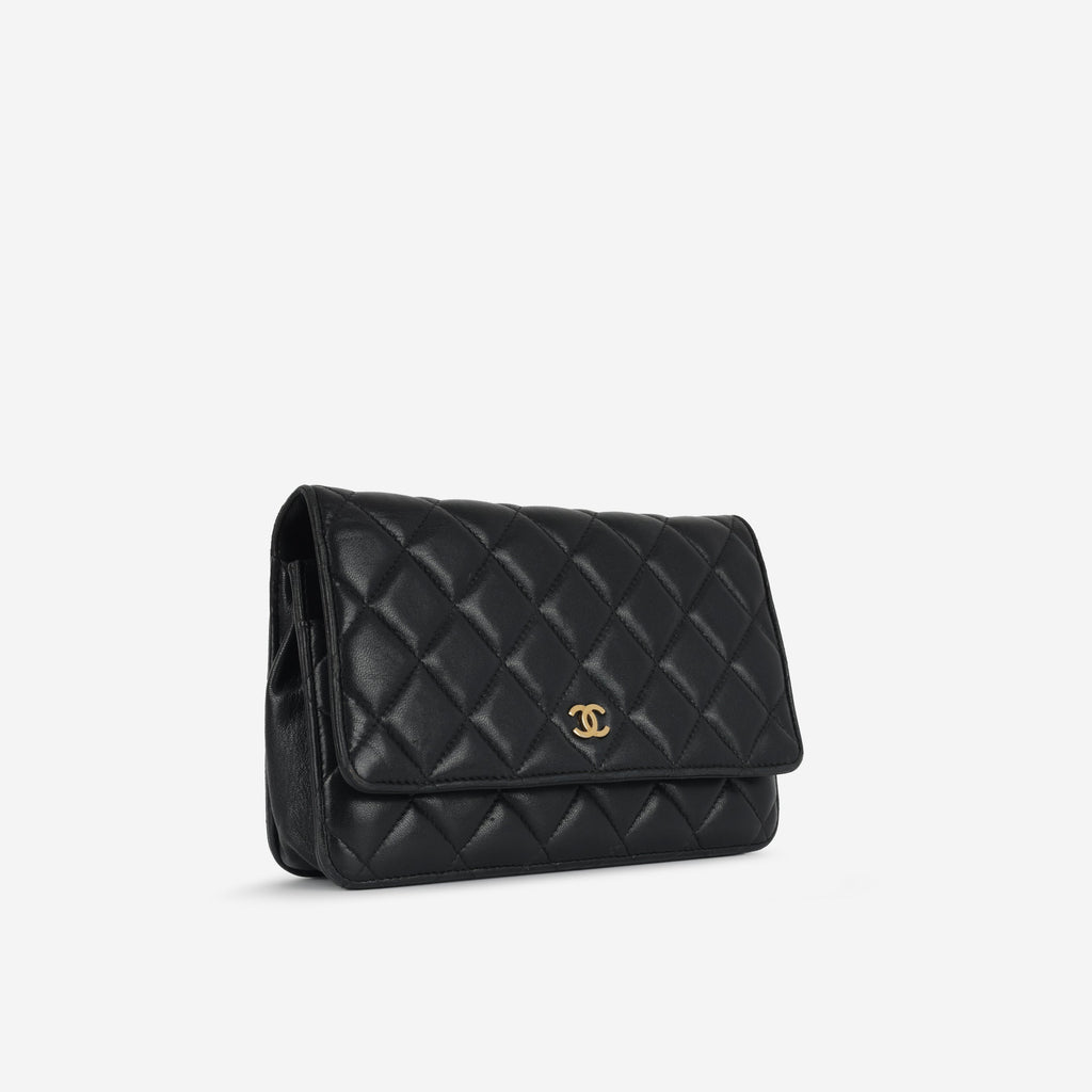 Chanel Classic Wallet on Chain