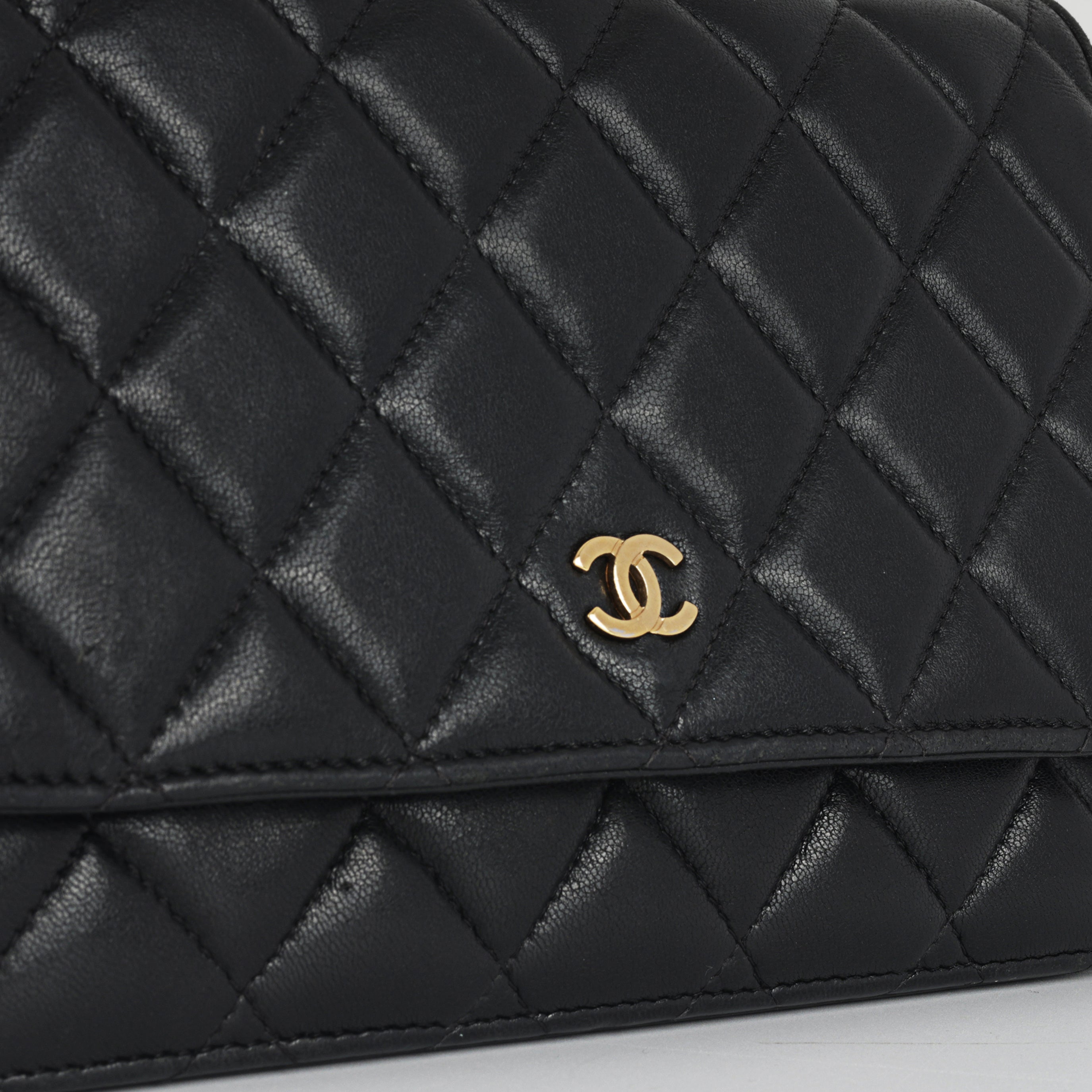 Chanel Classic Wallet on Chain