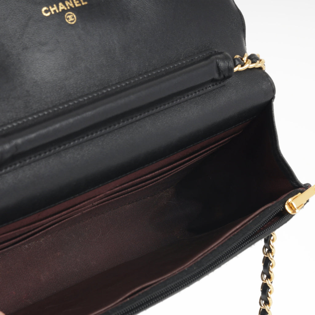 Chanel Classic Wallet on Chain