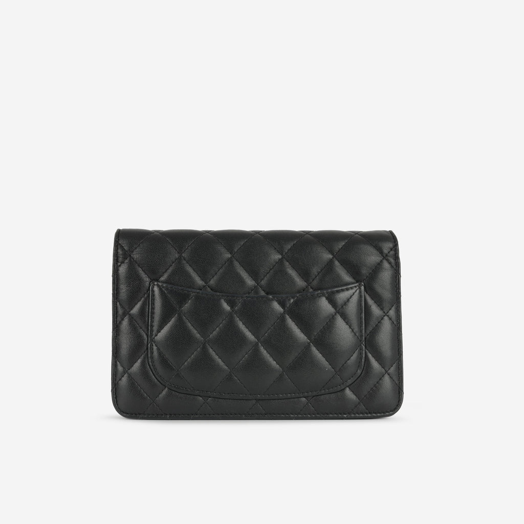 Chanel Classic Wallet on Chain