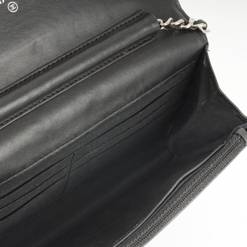 Chanel Classic Wallet on Chain