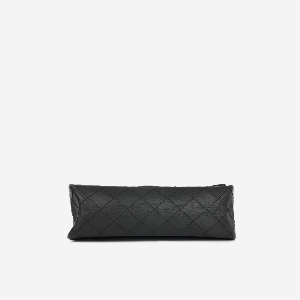 Chanel 2.55 Reissue - 225