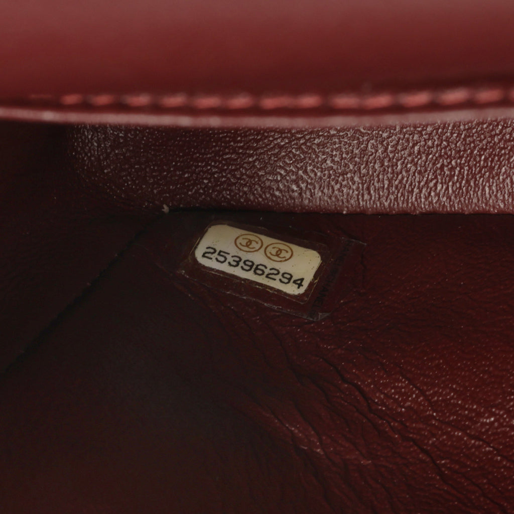 Medium Classic Flap