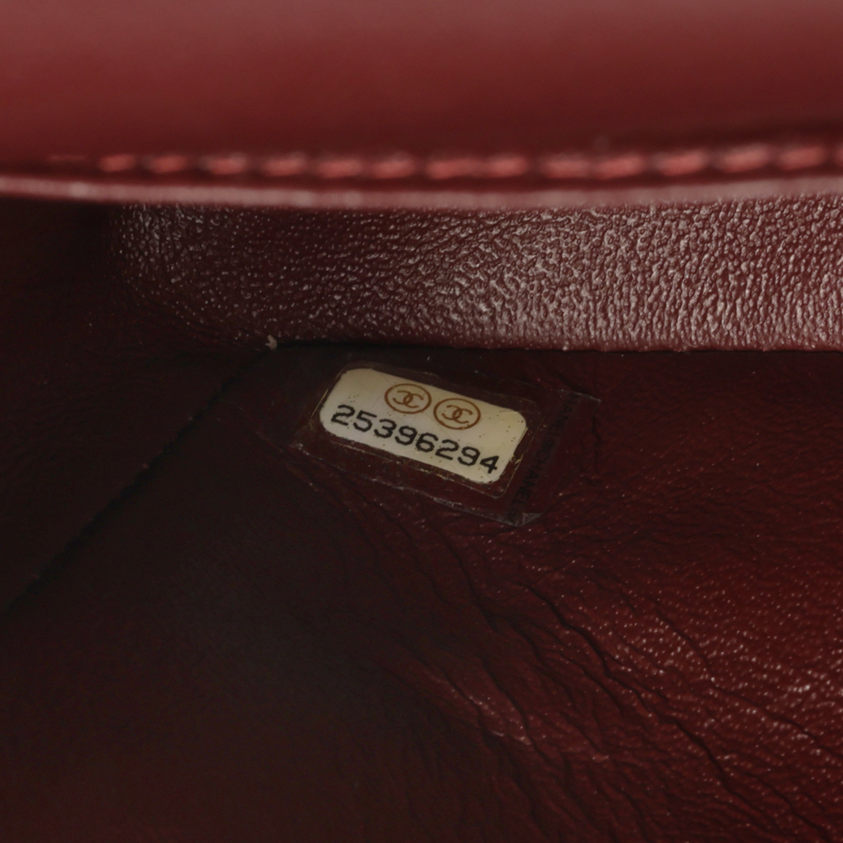 Medium Classic Flap