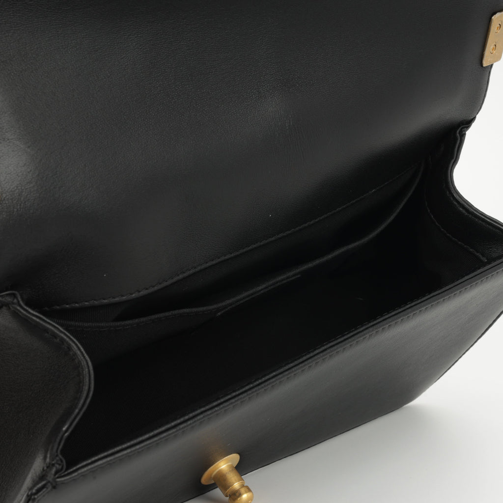 Chanel Boy Bag - Old Medium