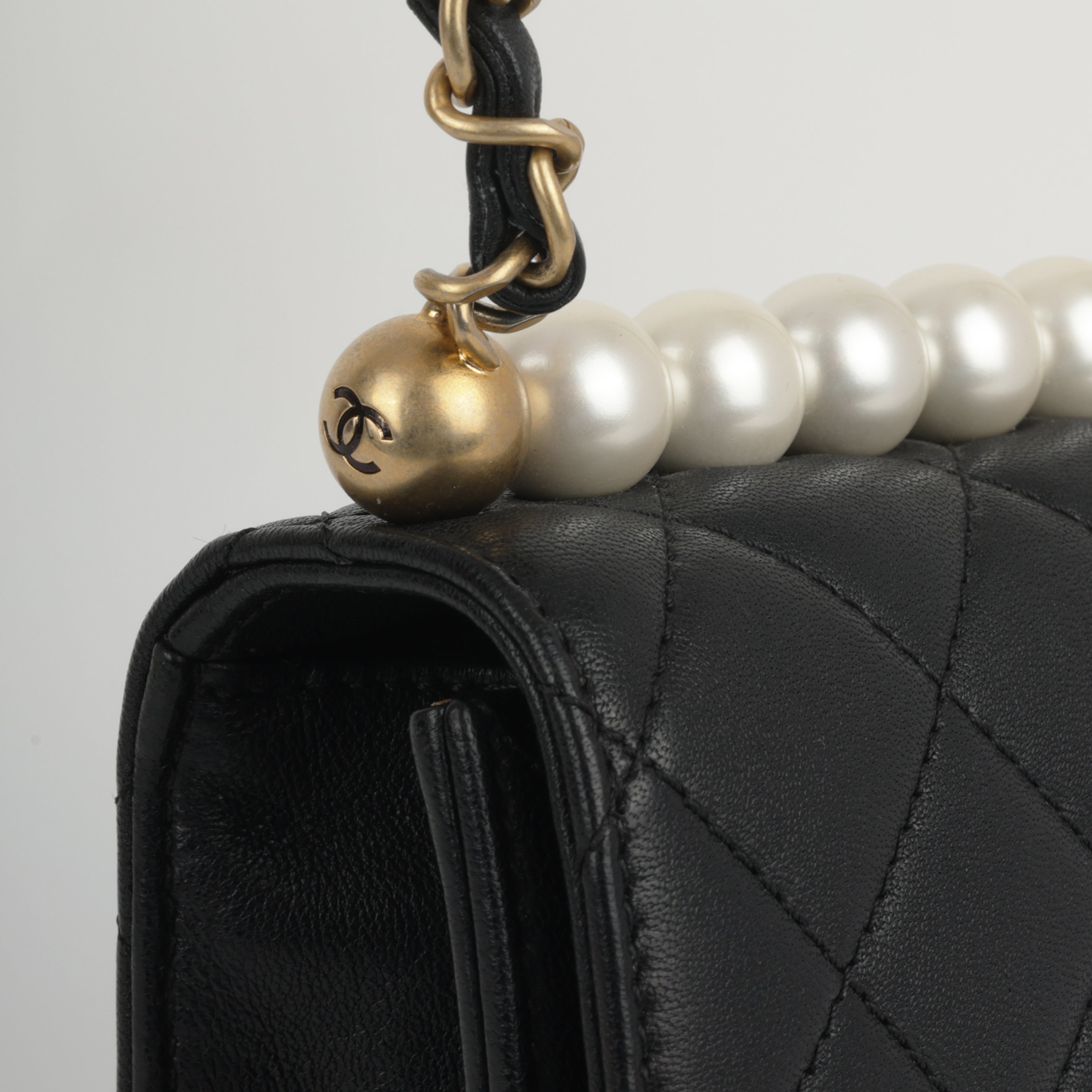Chanel Medium Chic Pearl Flap