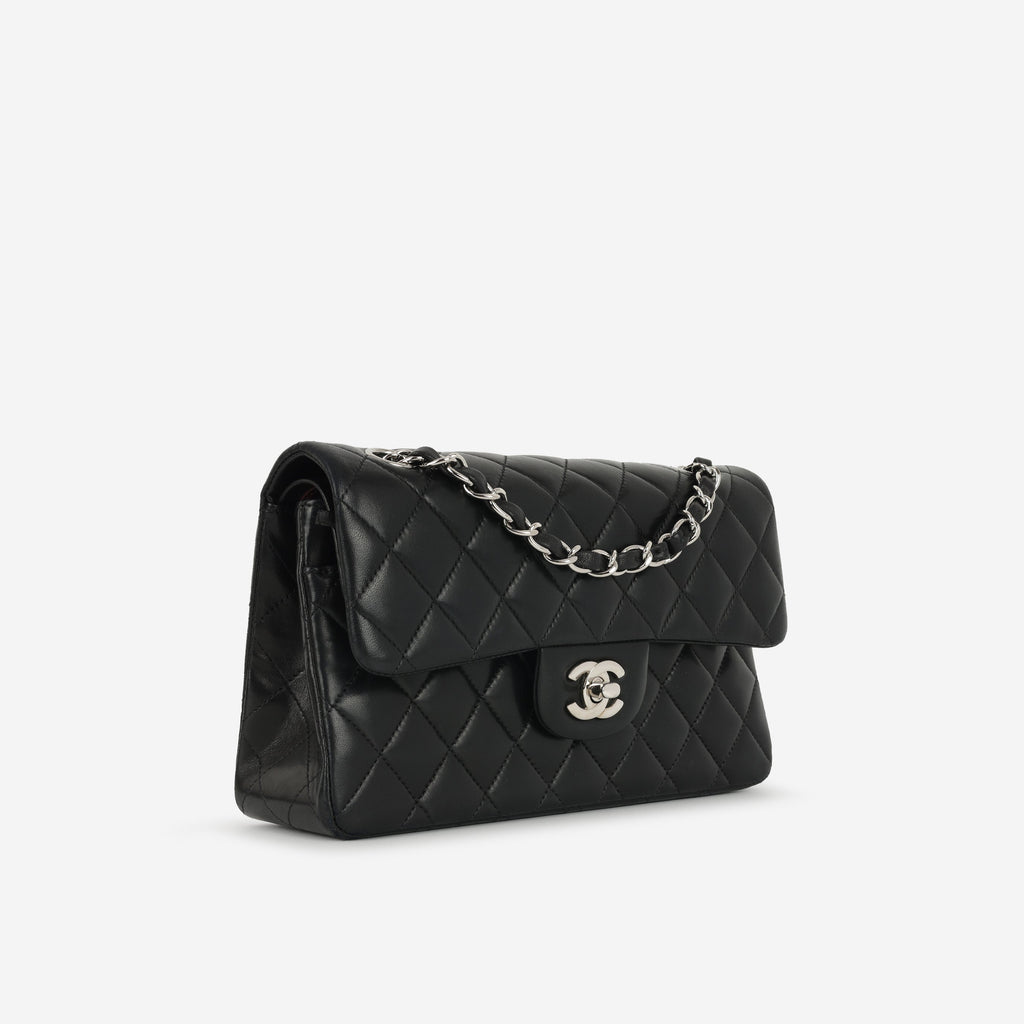 Small Classic Flap