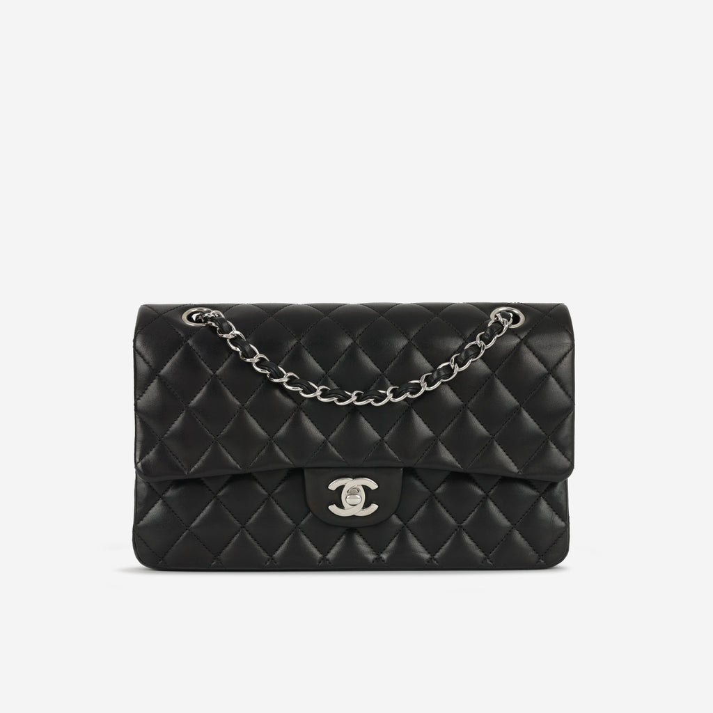 Medium Classic Flap
