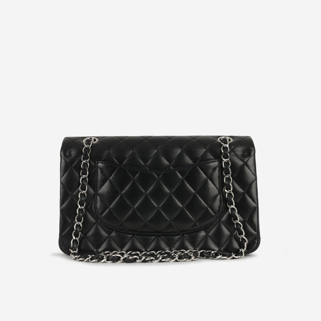 Medium Classic Flap