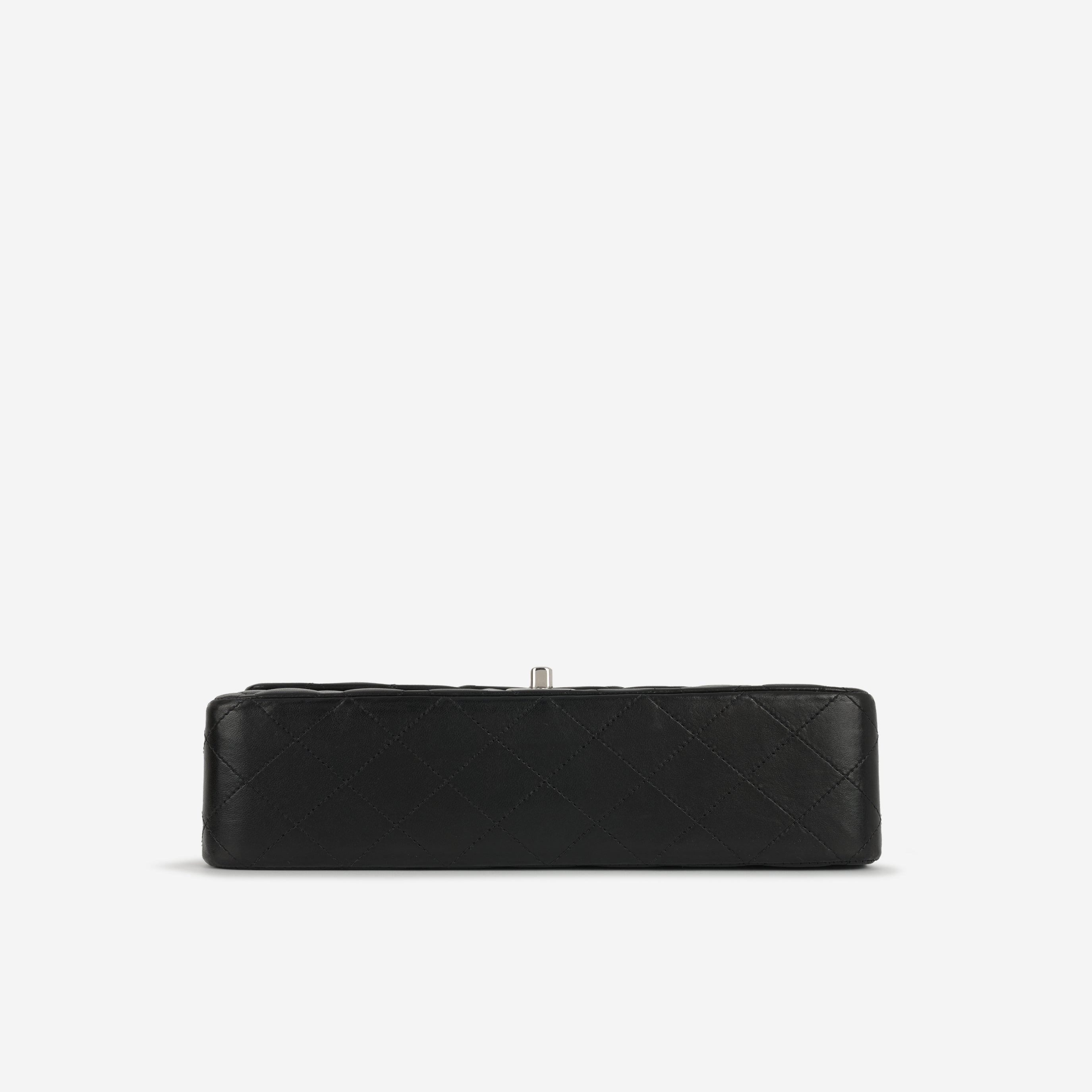 Medium Classic Flap