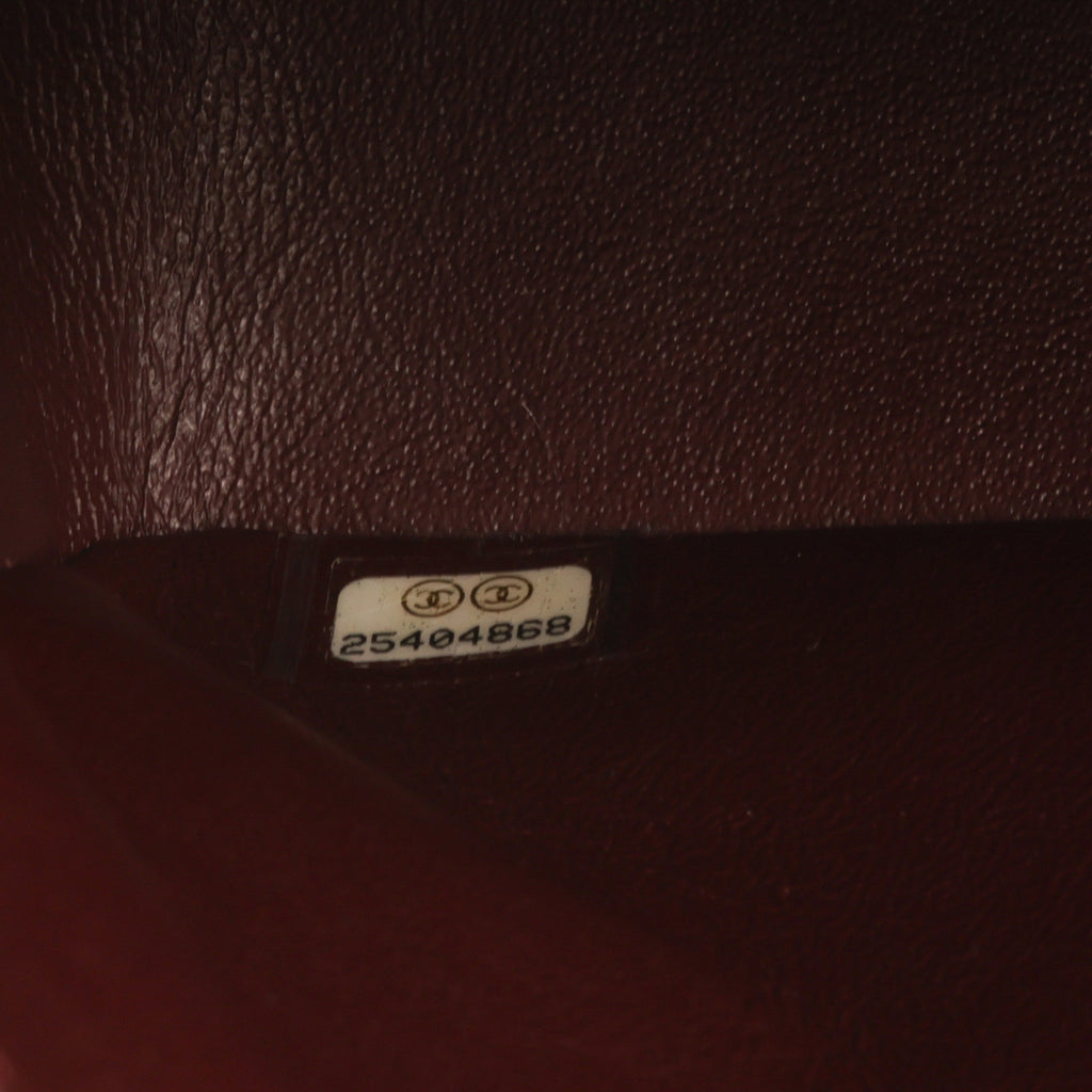 Medium Classic Flap