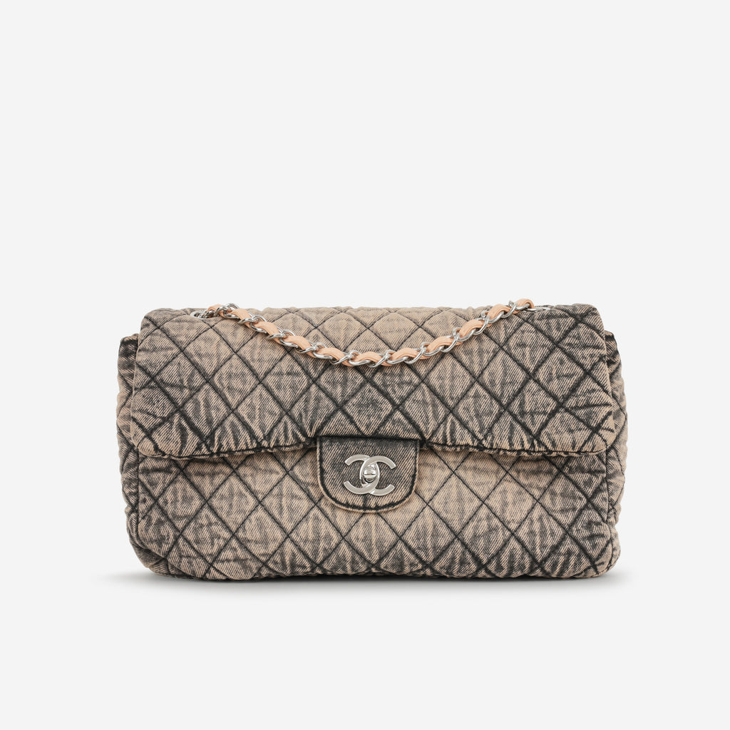 20c Seasonal Jumbo Flap - Rose Clair / Black Denimpression  | Silver Hardware