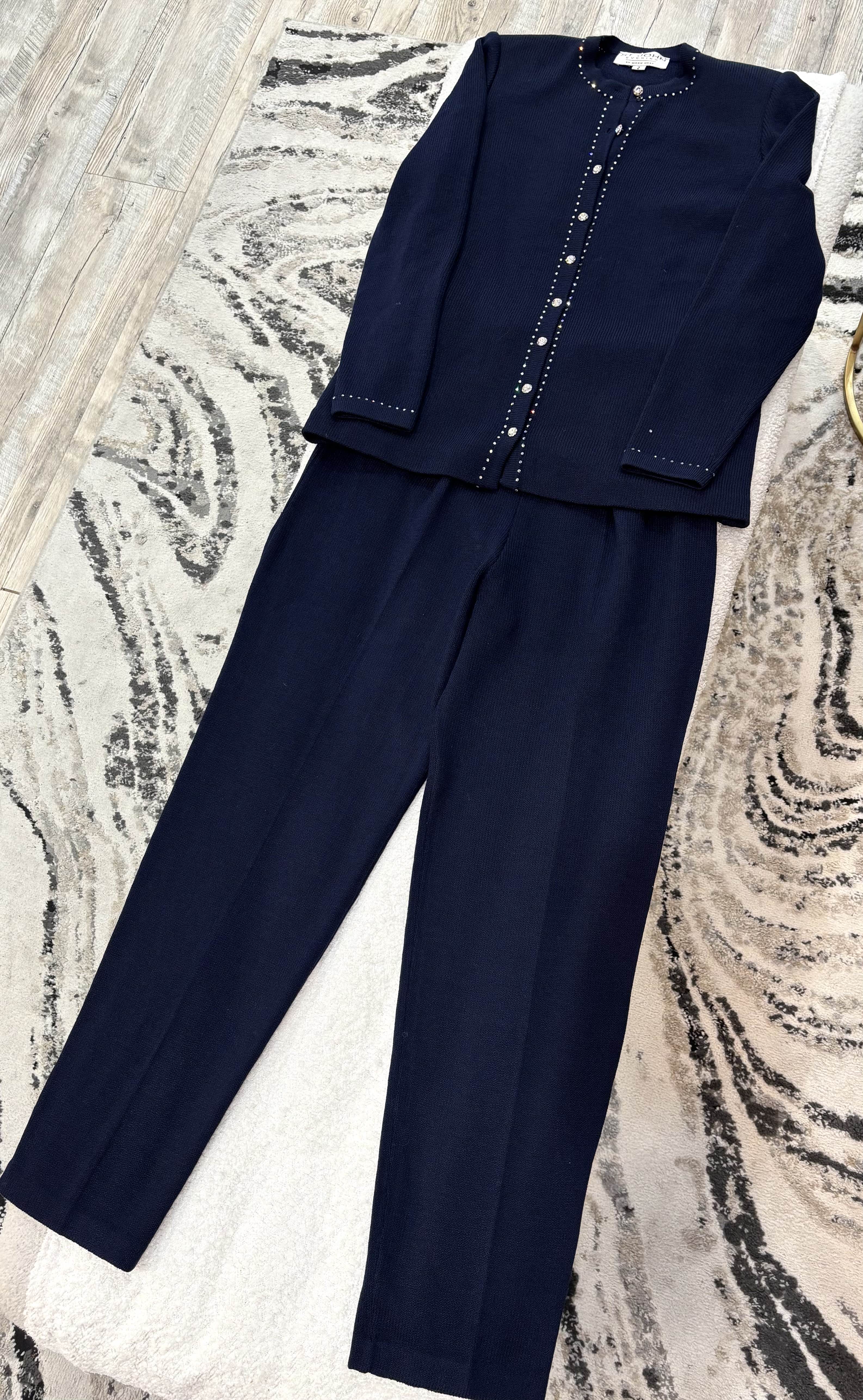 ST JOHN BASIC TOP AND PANTS SET