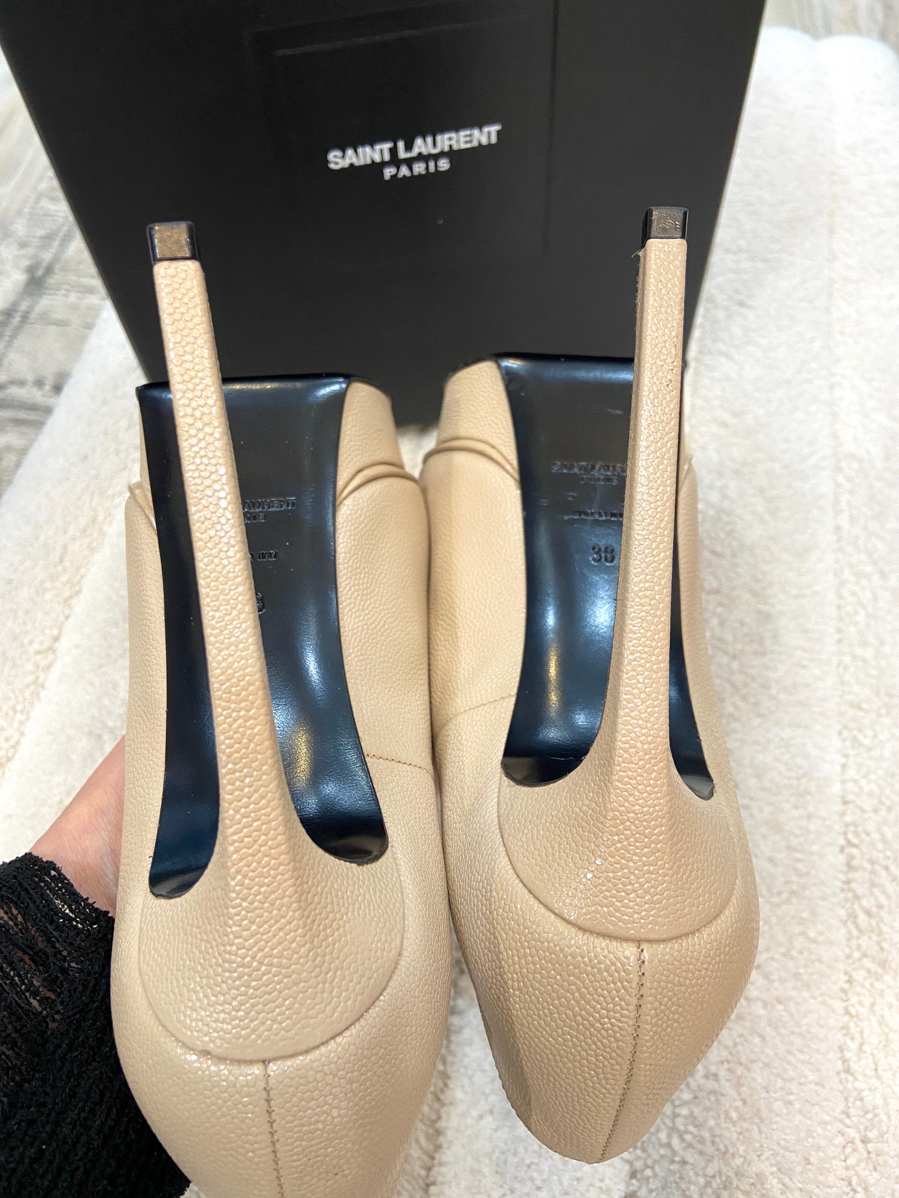 YVES SAINT LAUREN JANIS GRAINED LEATHER PLATFORM PUMPS