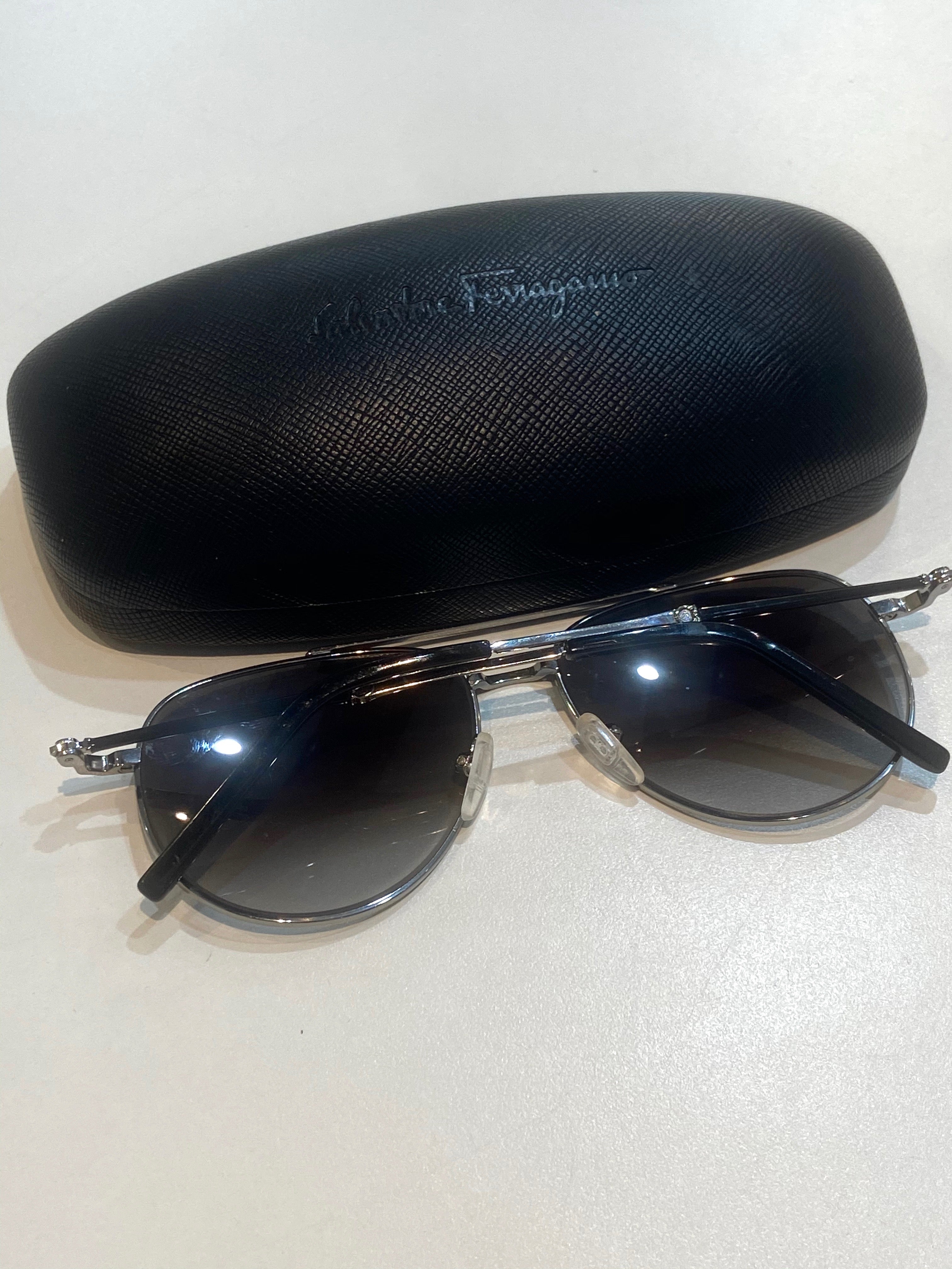 SALVATORE FERRAGAMO AVIATOR SUNGLASSES