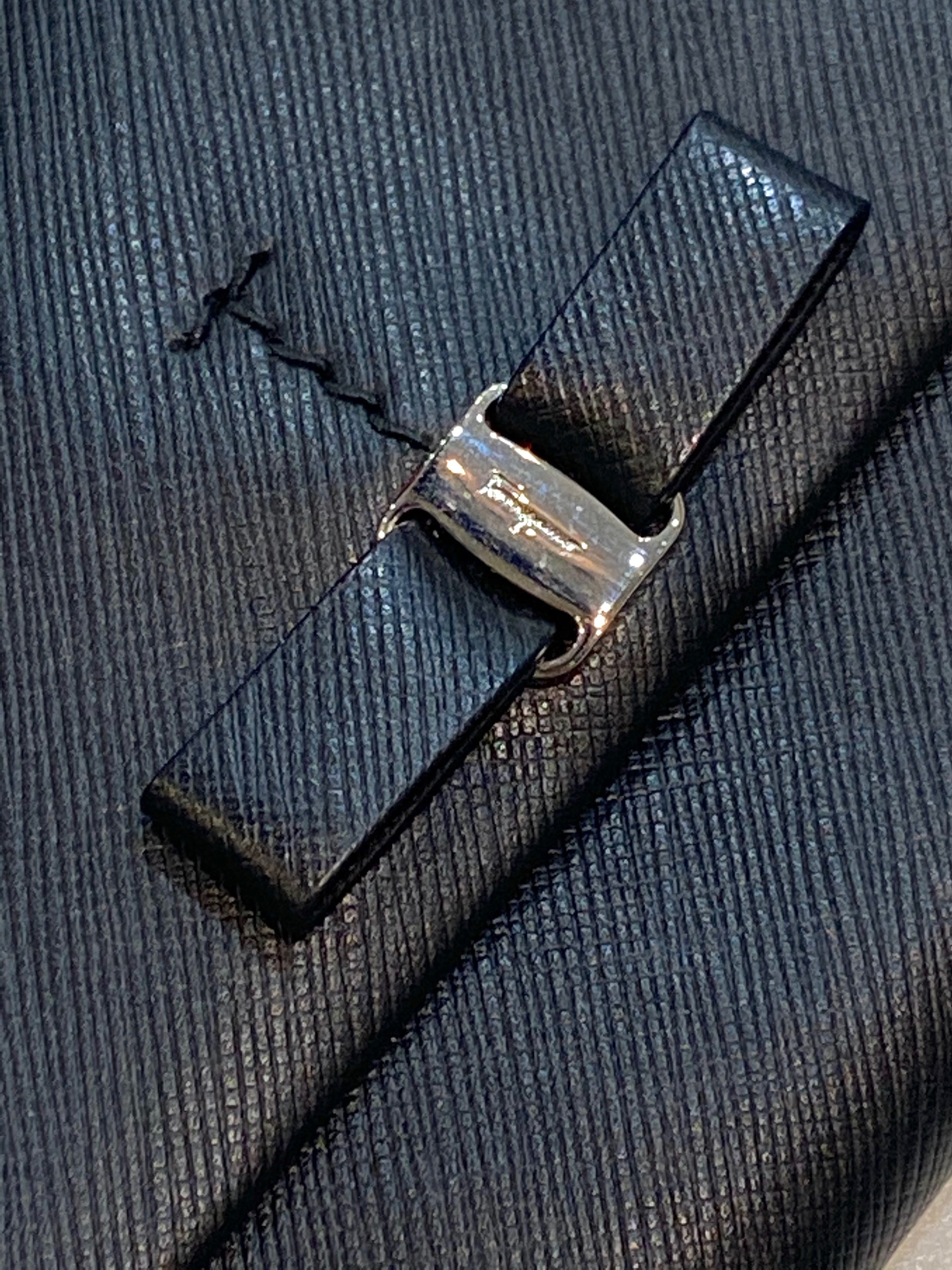 SALVATORE FERRAGAMO VARA BOW SAFFIANO LEATHER CONTINENTAL WALLET