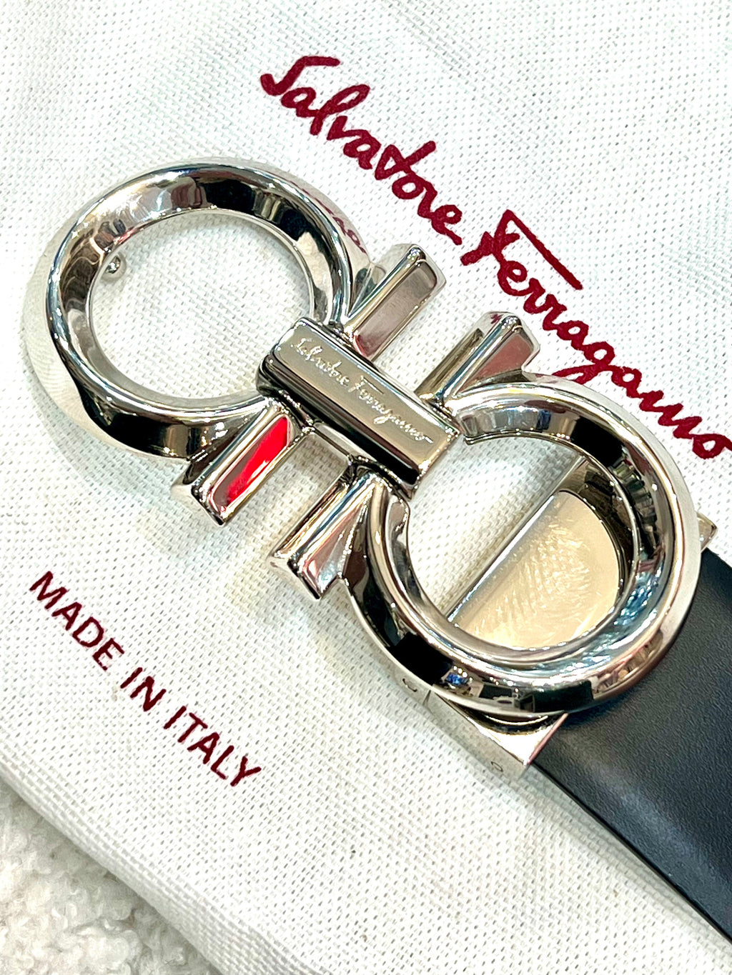 SALVATORE FERRAGAMO REVERSIBLE GANCINI BUCKLE BELT