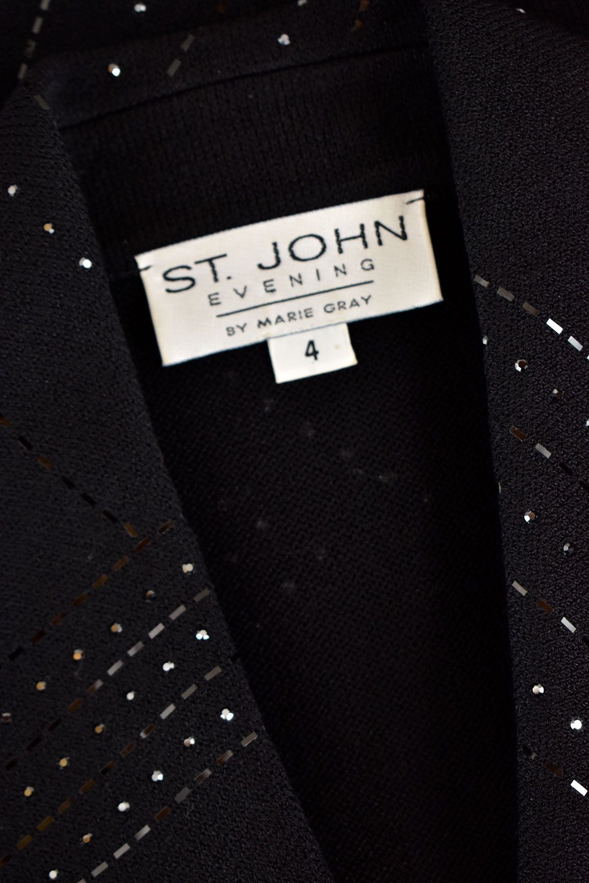 ST JOHN SEQUIN KNIT PAILLETTES CRYSTAL BUTTONS JACKET
