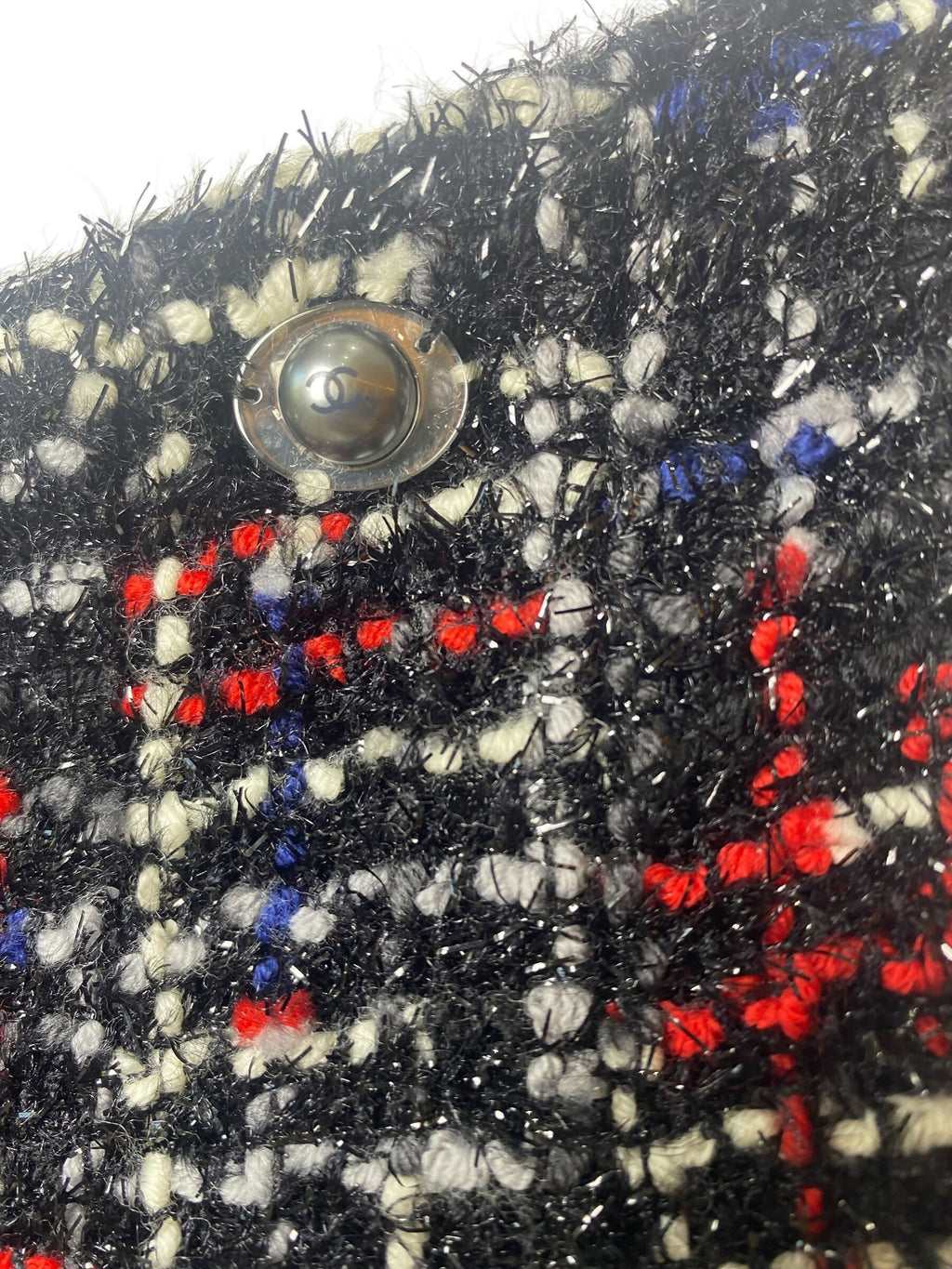 Chanel 17A Paris Cosmopolite Fantasy Tweed Black Red Blue White Shorts FR 36