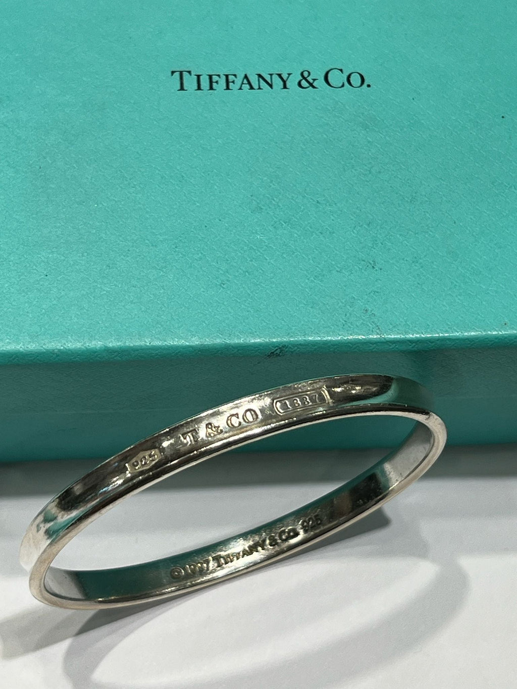 TIFFANY & CO. STERLING SILVER BANGLE