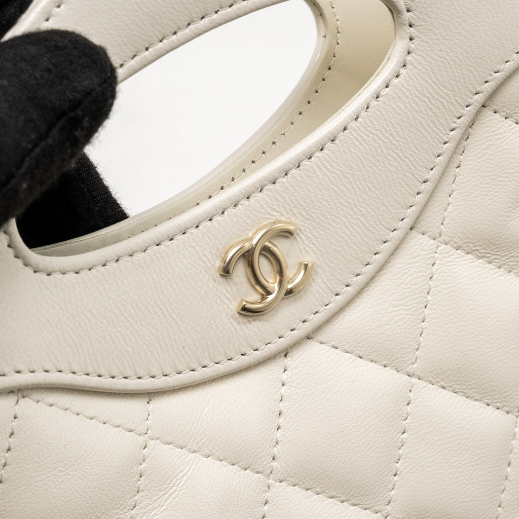 Chanel Mini 31 Clutch with  Chain Shiny Calfskin White L (Microchip)