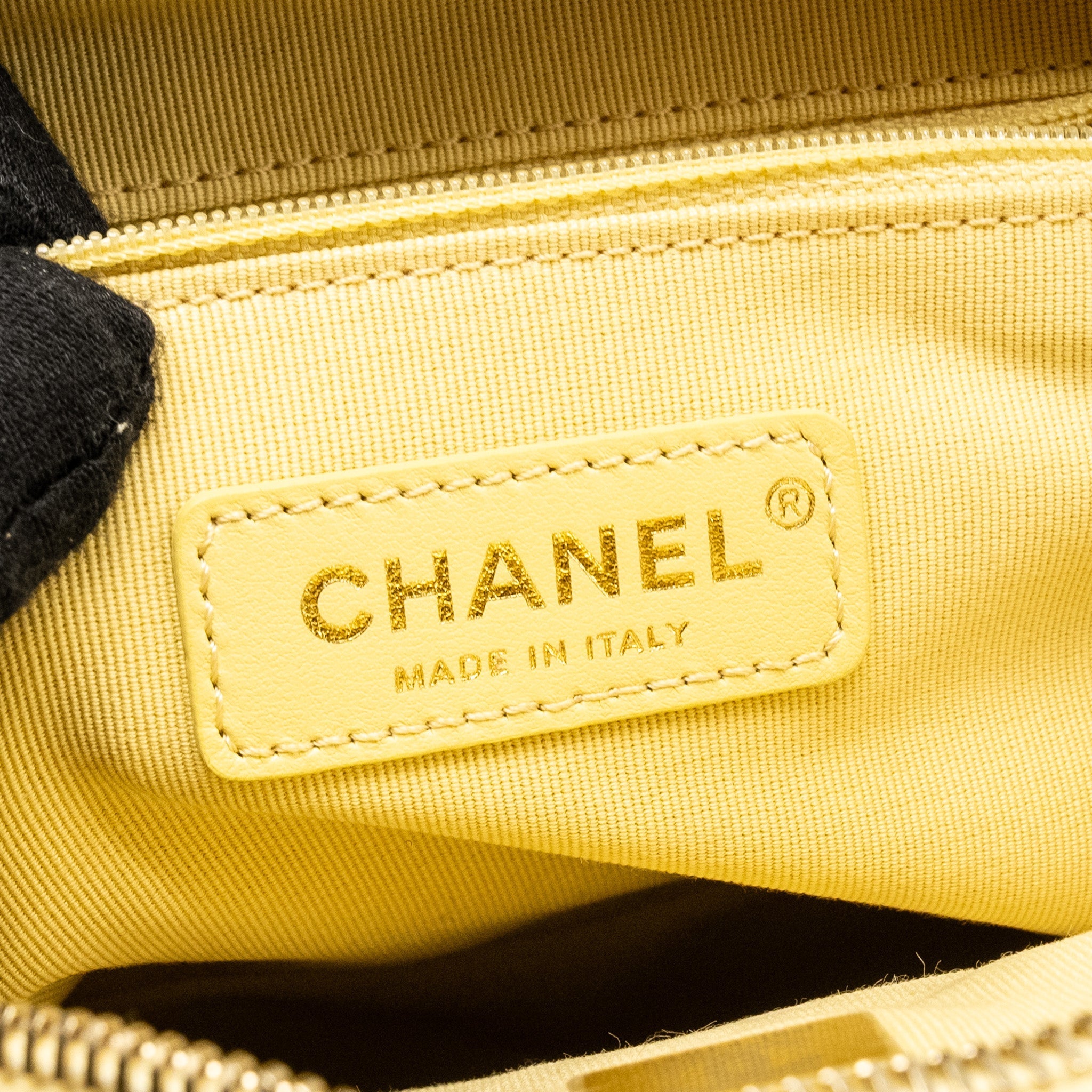 Chanel 22P quilted flap backpack caviar light yellow  (Microchip)