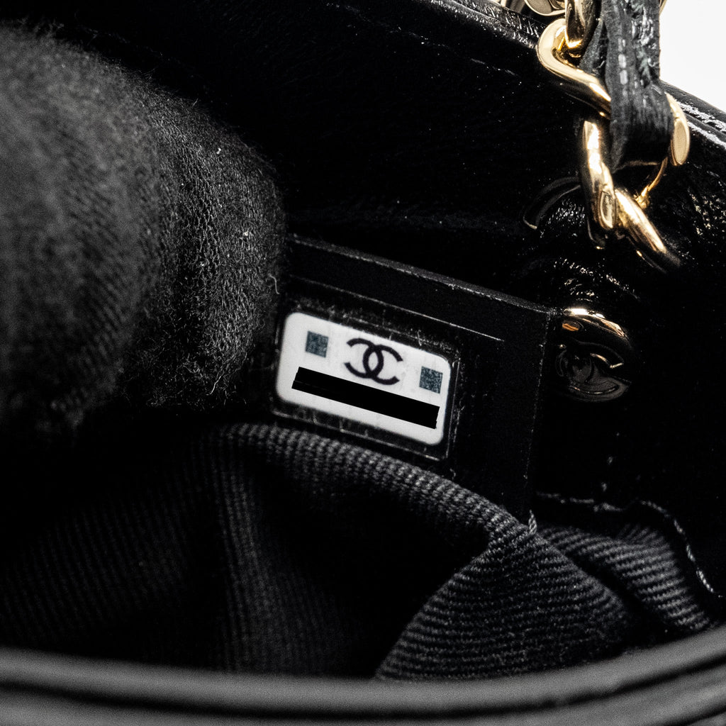 Chanel Mini 31 Clutch With Chain Shiny Calfskin Black L (Microchip)