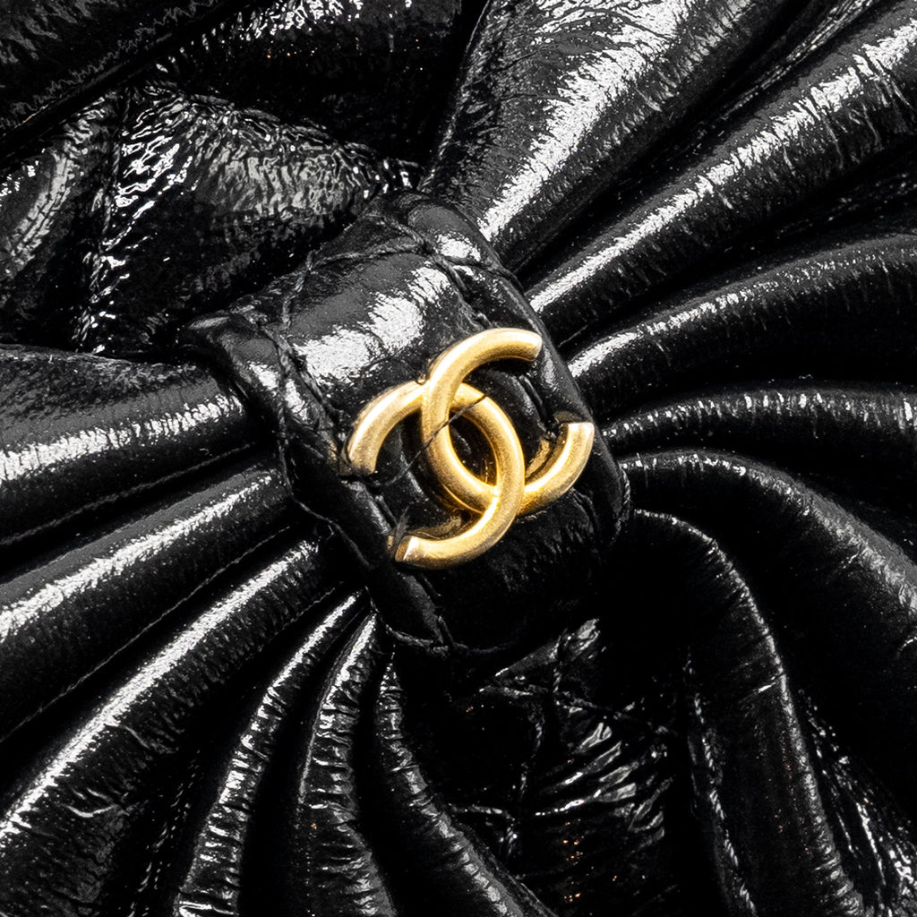 Chanel 24A Bowknot Clutch With Chain patent Crumpled Lambskin/Shiny Lambskin Black  (microchip)