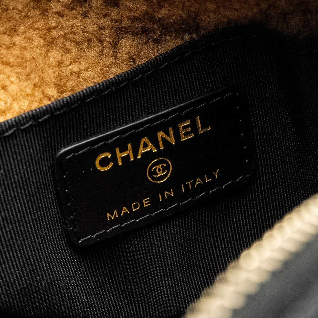 Chanel Shearling CC Round Clutch with Chain Shiny Crumpled Sheepskin Black/Light Brown L