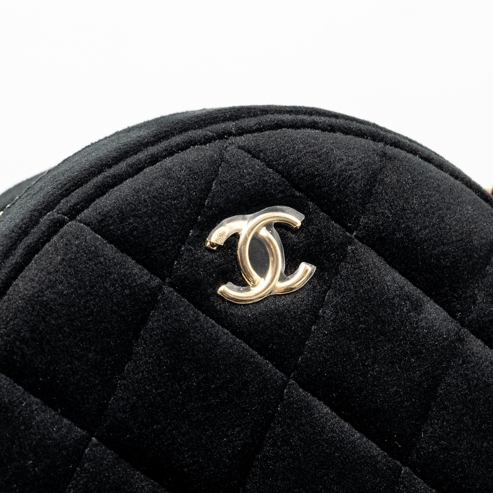 Chanel Pearl Crush Round Clutch Quilted Velvet Black L