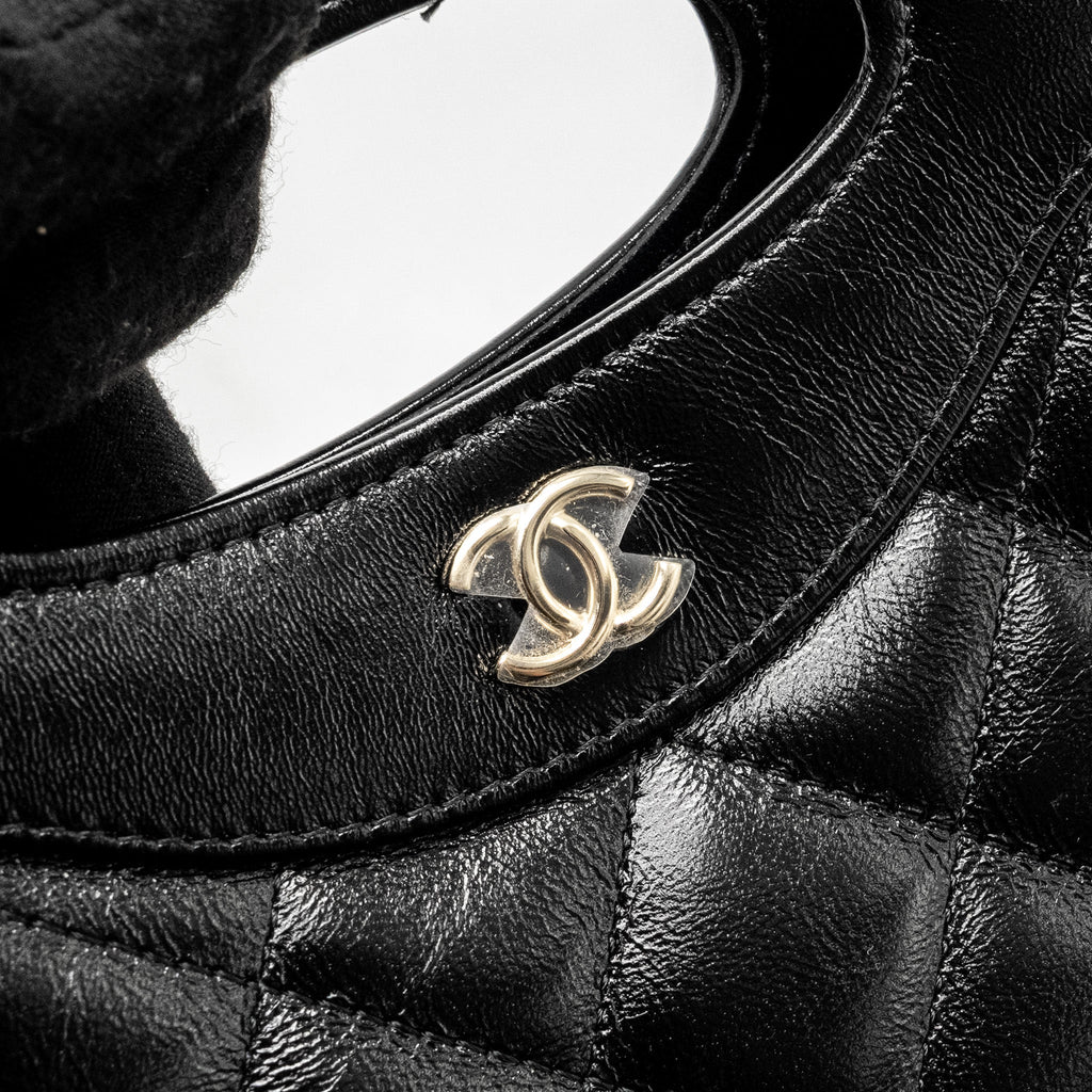Chanel Mini 31 Clutch with Chain Shiny Lambskin Black L (Microchip)