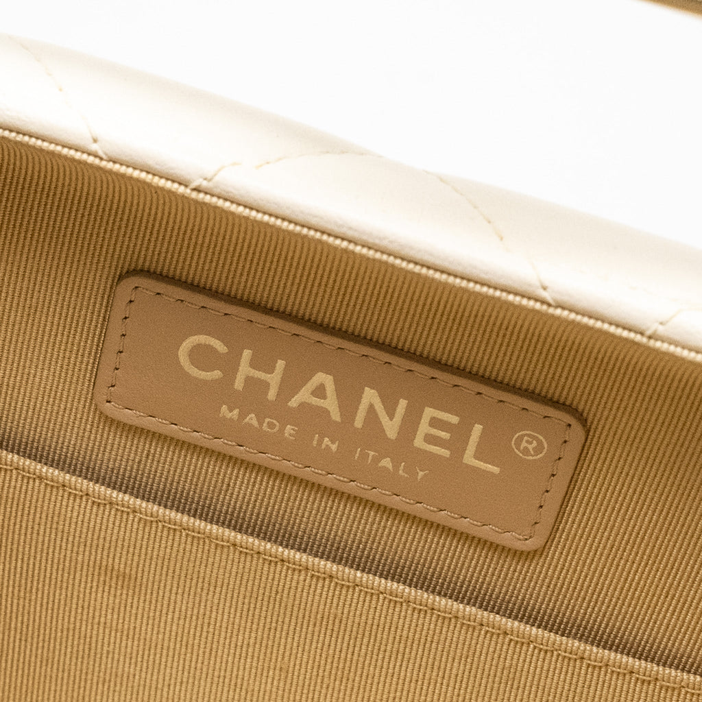 Chanel Metal Bar Clutch Bag Lambskin White