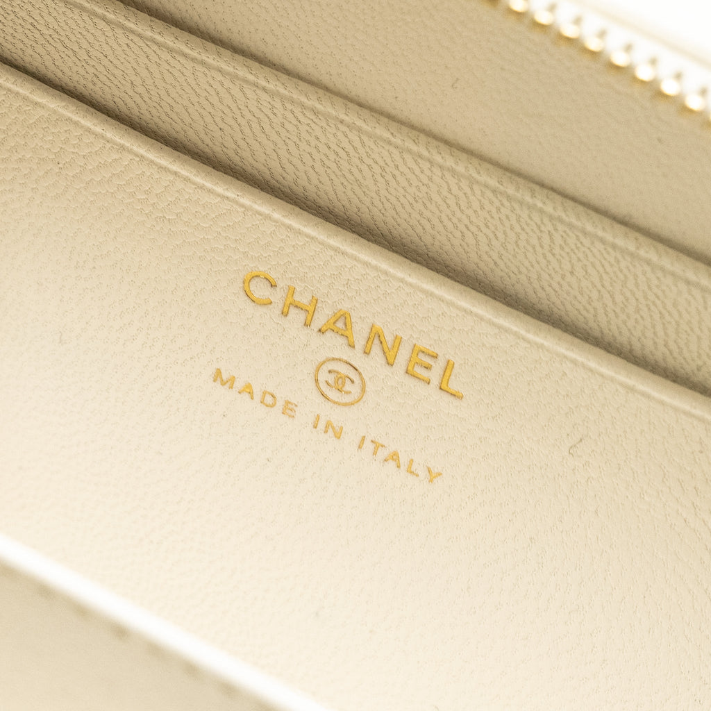 Chanel Mini Vanity Clutch with Chain Lambskin White